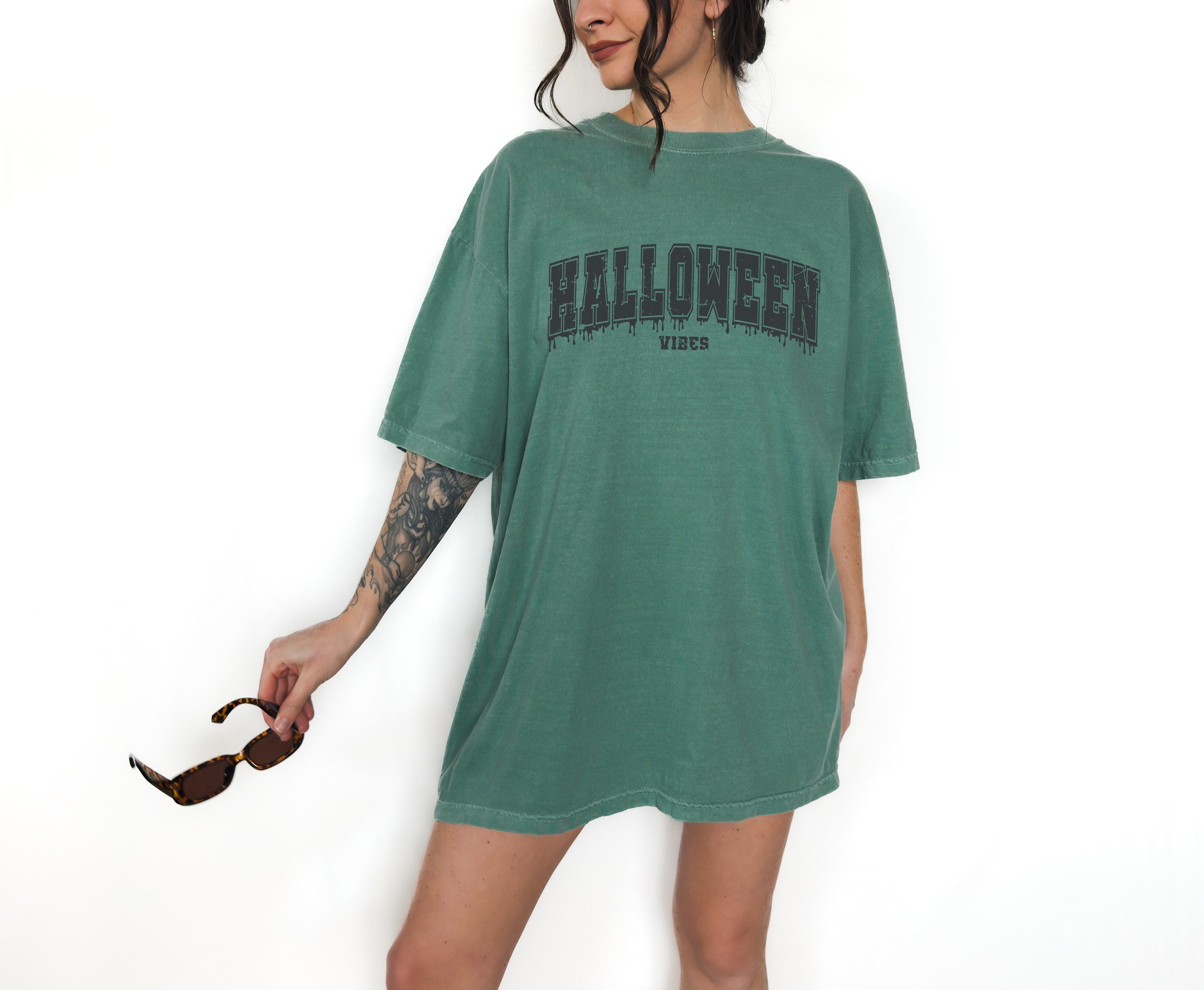 Halloween Vibes Comfort Colors Tee Spooky Retro Trick or Treat Shirt Retro Skeleton Tee Fall Shirt Autumn T Shirt