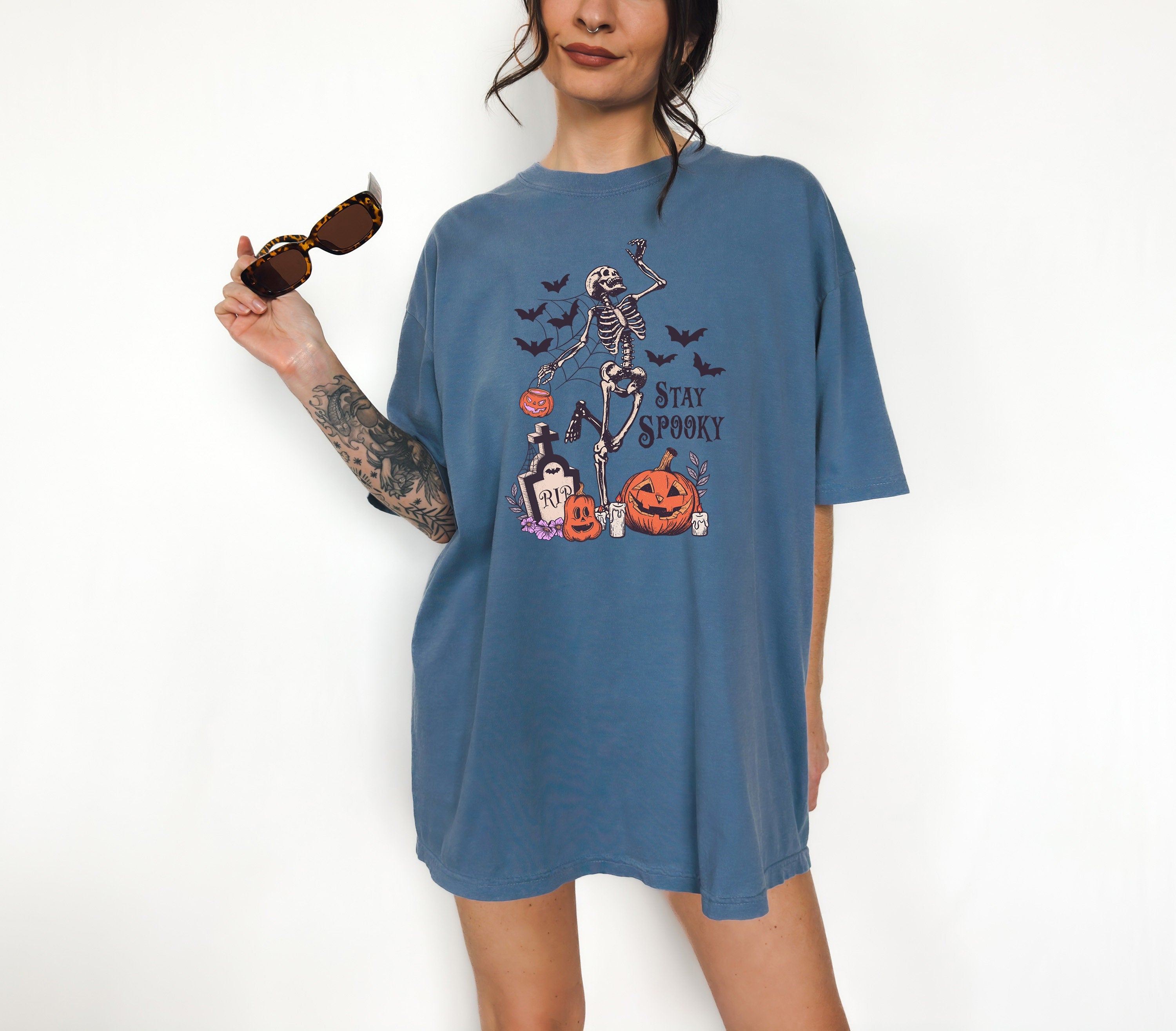 Stay Spooky Comfort Colors T Shirt, Halloween T, Spooky Retro Trick or Treat Shirt Retro Skeleton Tee Fall Shirt Autumn T