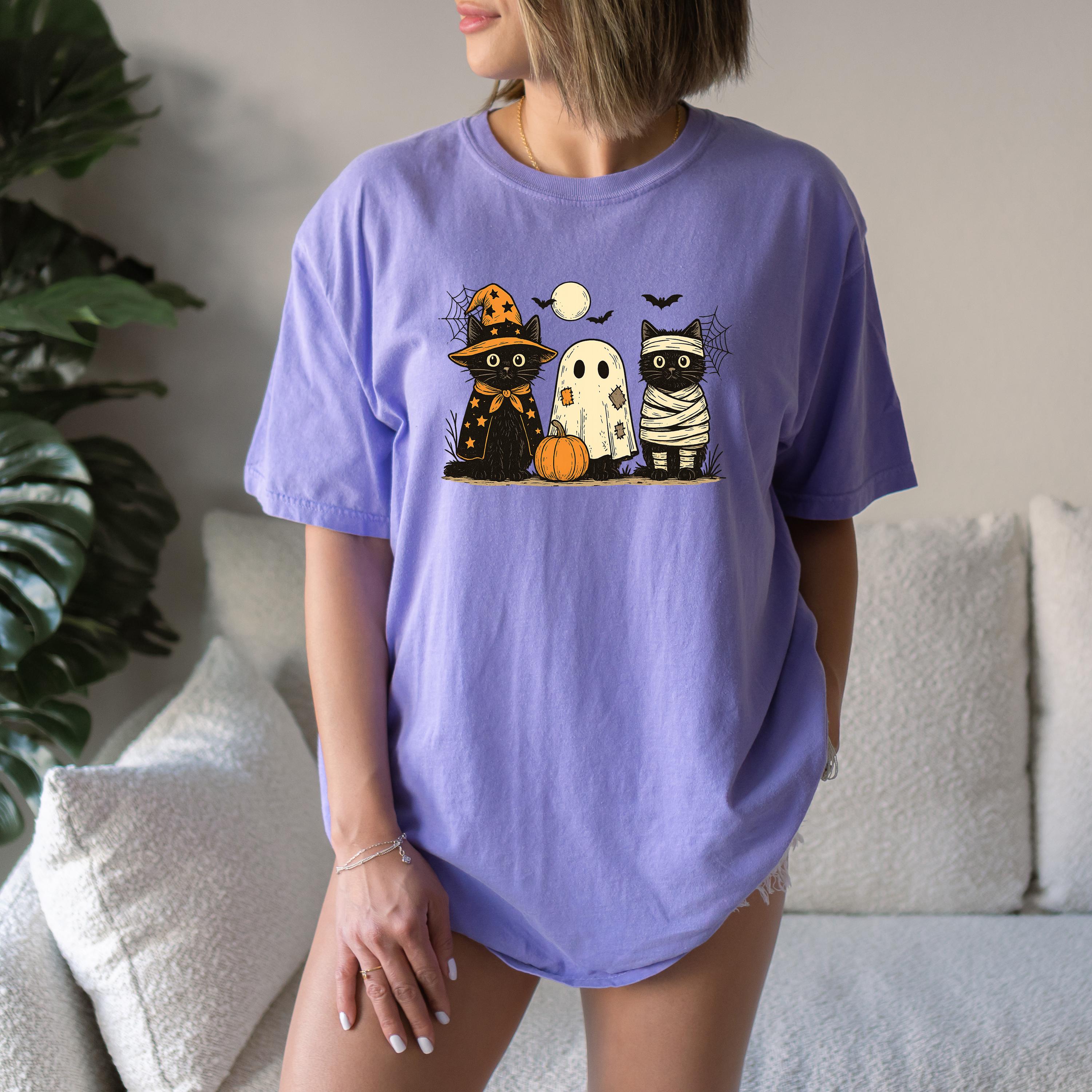 Black Cat Halloween Comfort Colors Shirt, 90's Design, Retro Pumpkin Fall T-Shirt, Boxy Tee, Unisex, Fall Mummy Cat Deign, Autumn T,
