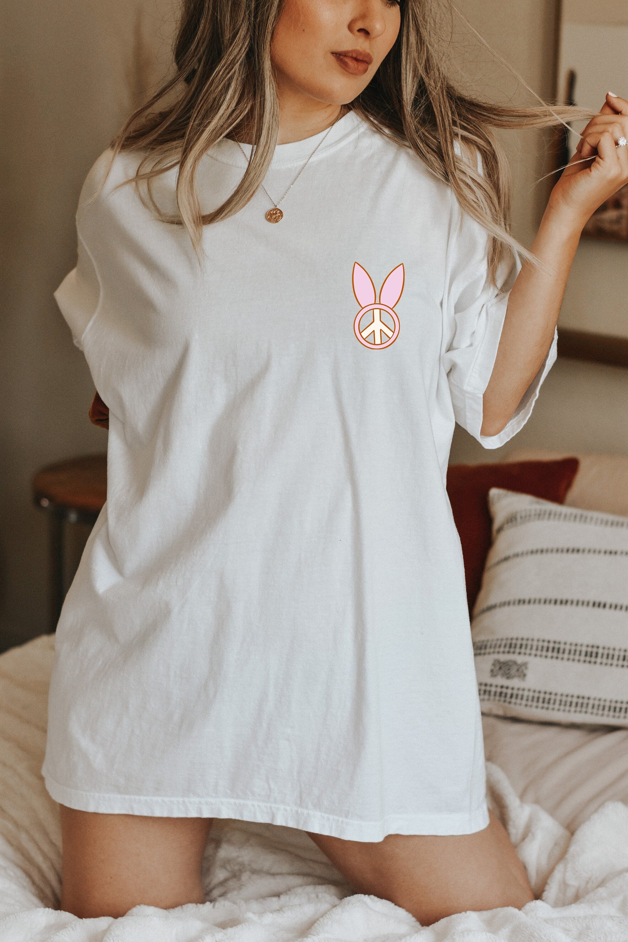 Don't Worry Be Hoppy Comfort Colors Shirt, Retro Easter Shirt, Easter Shirt Women, Easter Bunny Shirt, Easter Party Tshirt, Easter Shirt