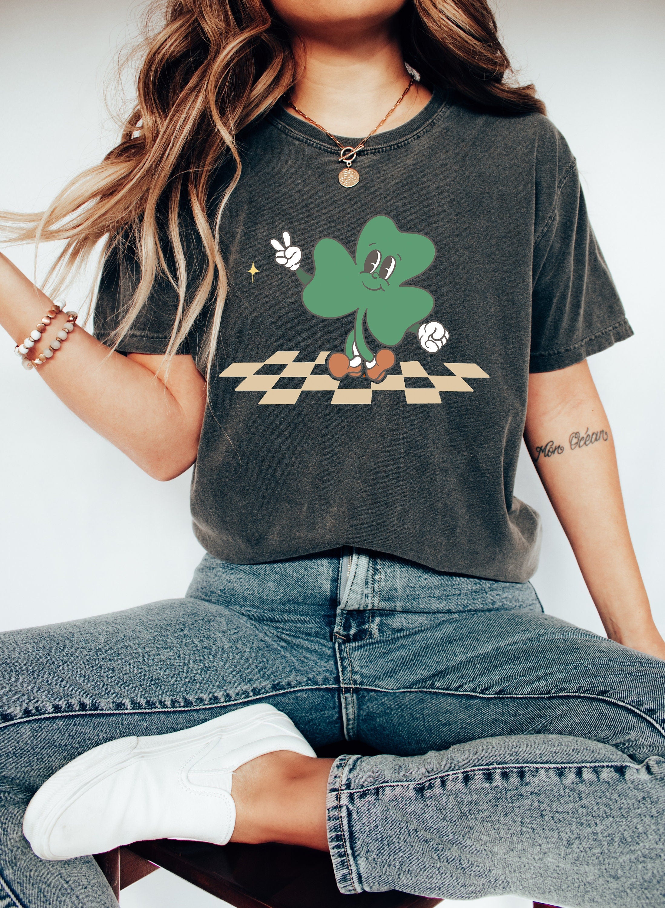 Retro St Patty's Day Comfort Colors Shirt, Peace Out Shamrock, Vintage St Patricks Day Shirt, Day Drinking Shirt, Retro Shirt, Lucky Shirt