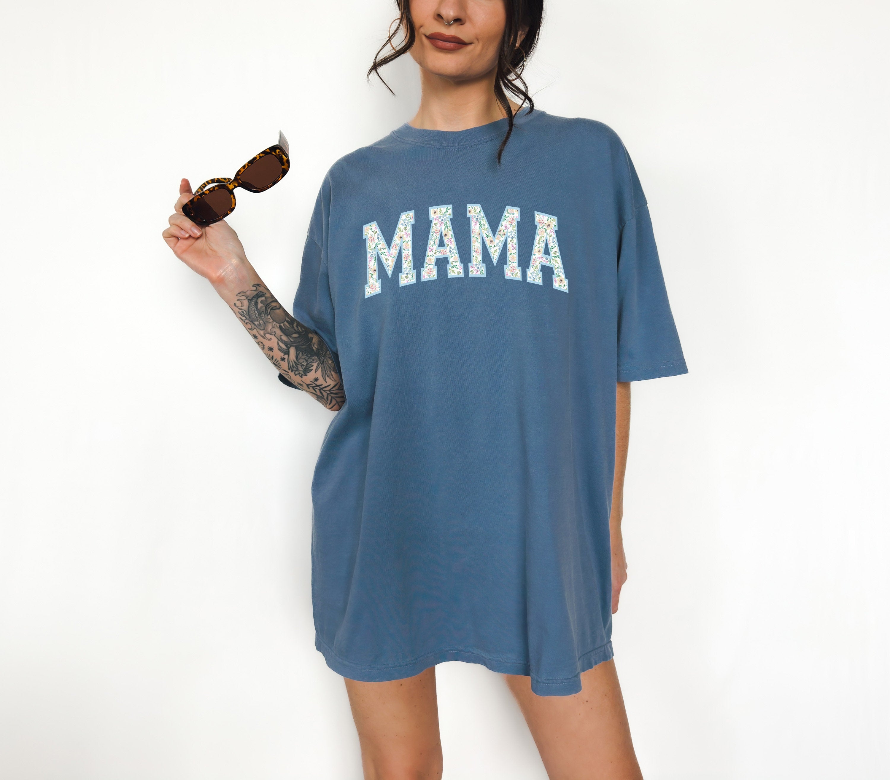 Retro Floral Mama Comfort Colors Tee, MAMA Varsirty Flower SHIRT New Mom Tee Mother's Day T-Shirt Mothers Day Gift Vintage Graphic T Momma T