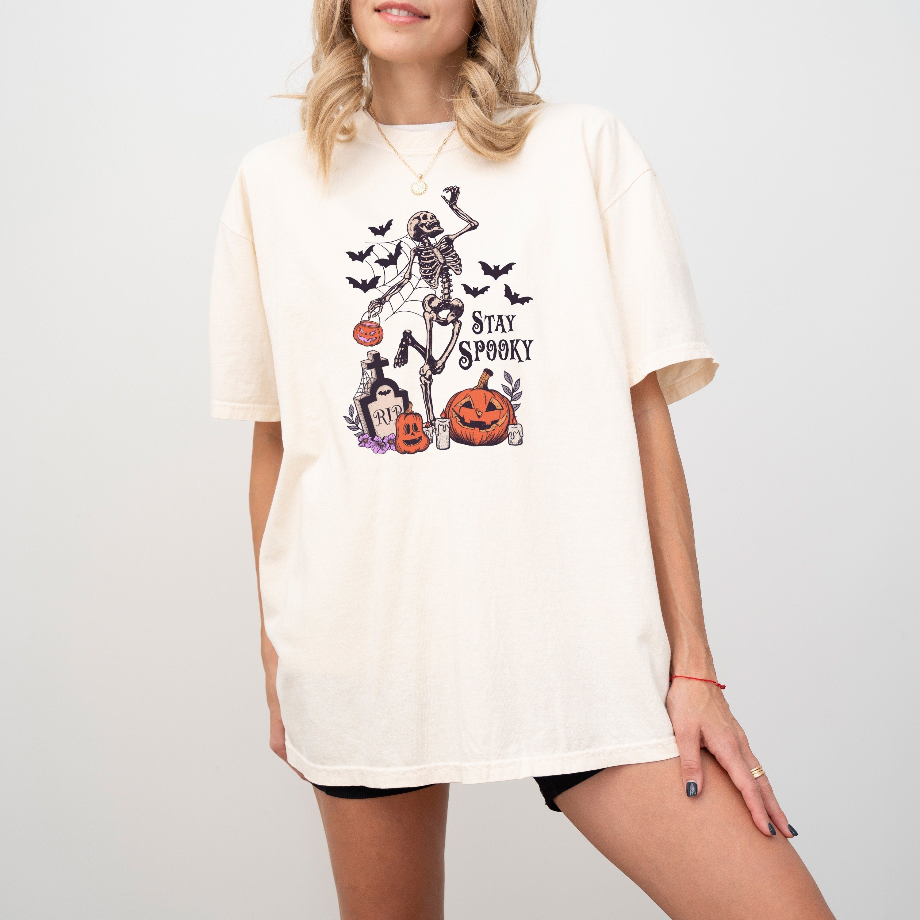 Stay Spooky Comfort Colors T Shirt, Halloween T, Spooky Retro Trick or Treat Shirt Retro Skeleton Tee Fall Shirt Autumn T