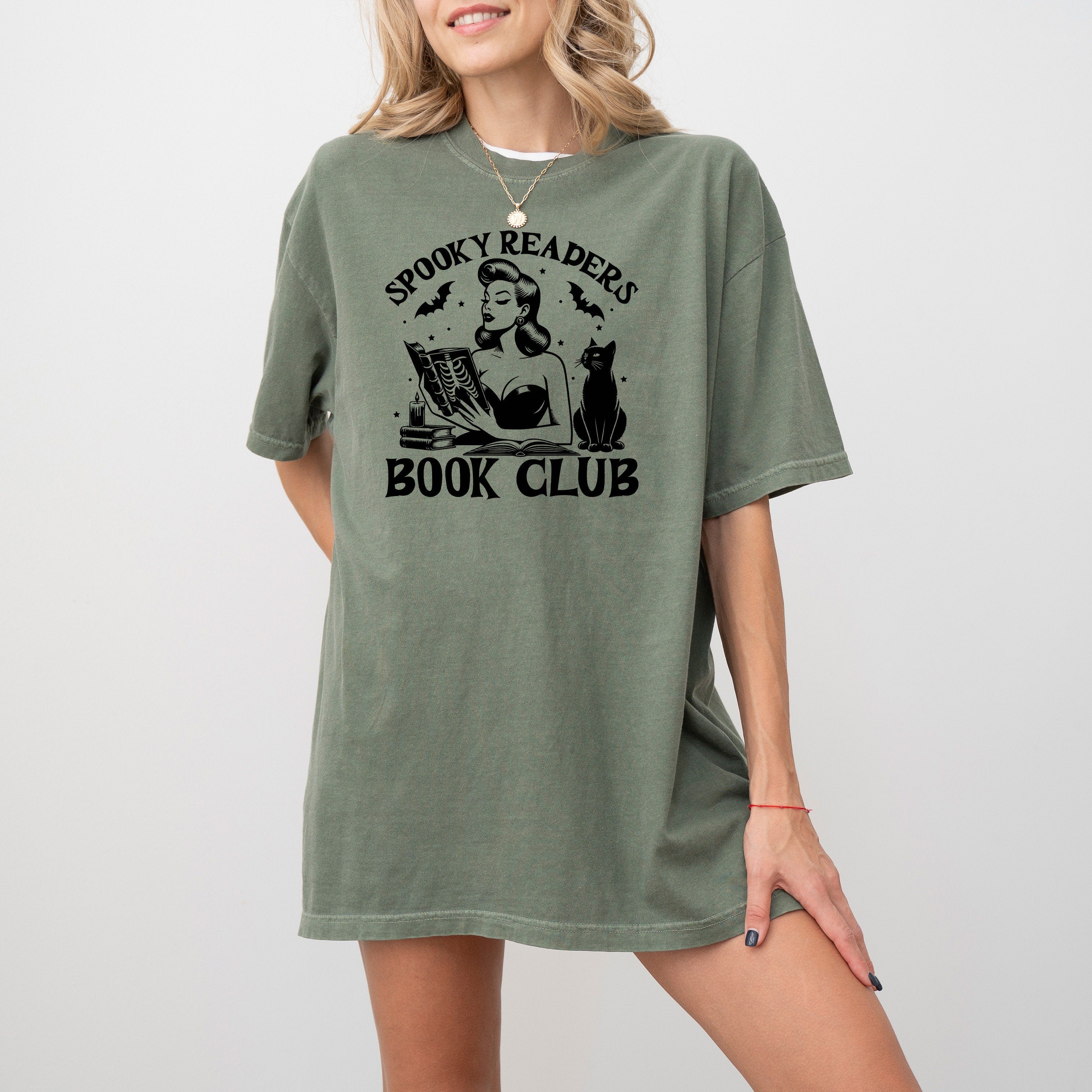 Spooky Readers Club Comfort Colors T Shirt, Halloween T shirt, Cute Black Cat Halloween Shirt, Autumn Tee, Fall Pumpkin Shirt, Crewneck