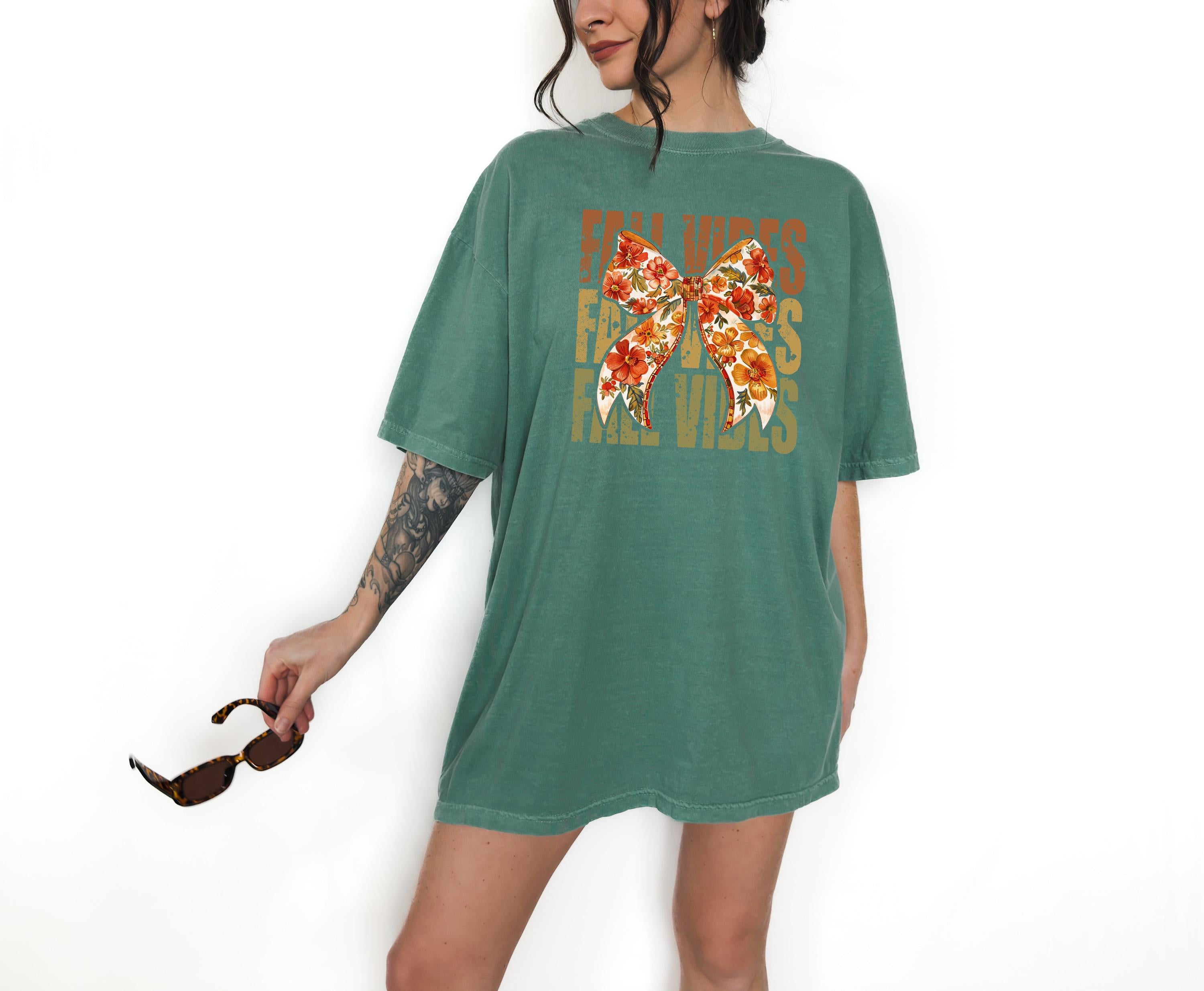 Cute Fall Vibes Comfort Colors shirt, Autumn T Shirt, Vintage Fall Shirt, Retro Fall Vibes Shirt, Autumn Floral Shirt