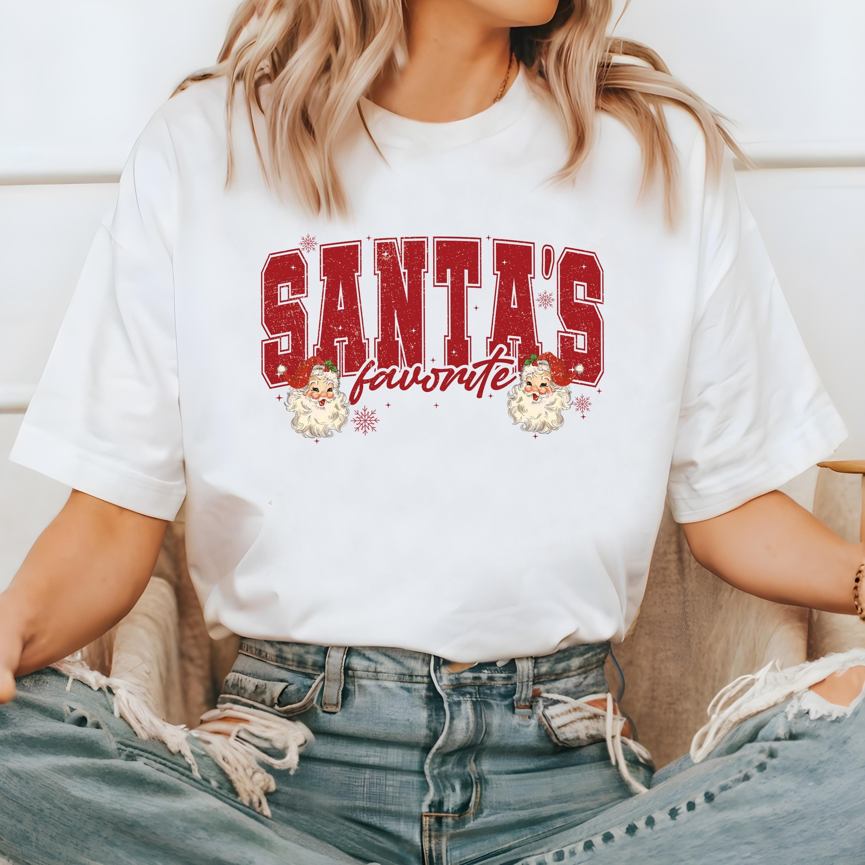 Retro Santa Christmas Comfort Colors Shirt, Vintage Santa Christmas TShirt, Holiday Shirt, Cozy Holiday Tee, Santas Favorite Tshirt