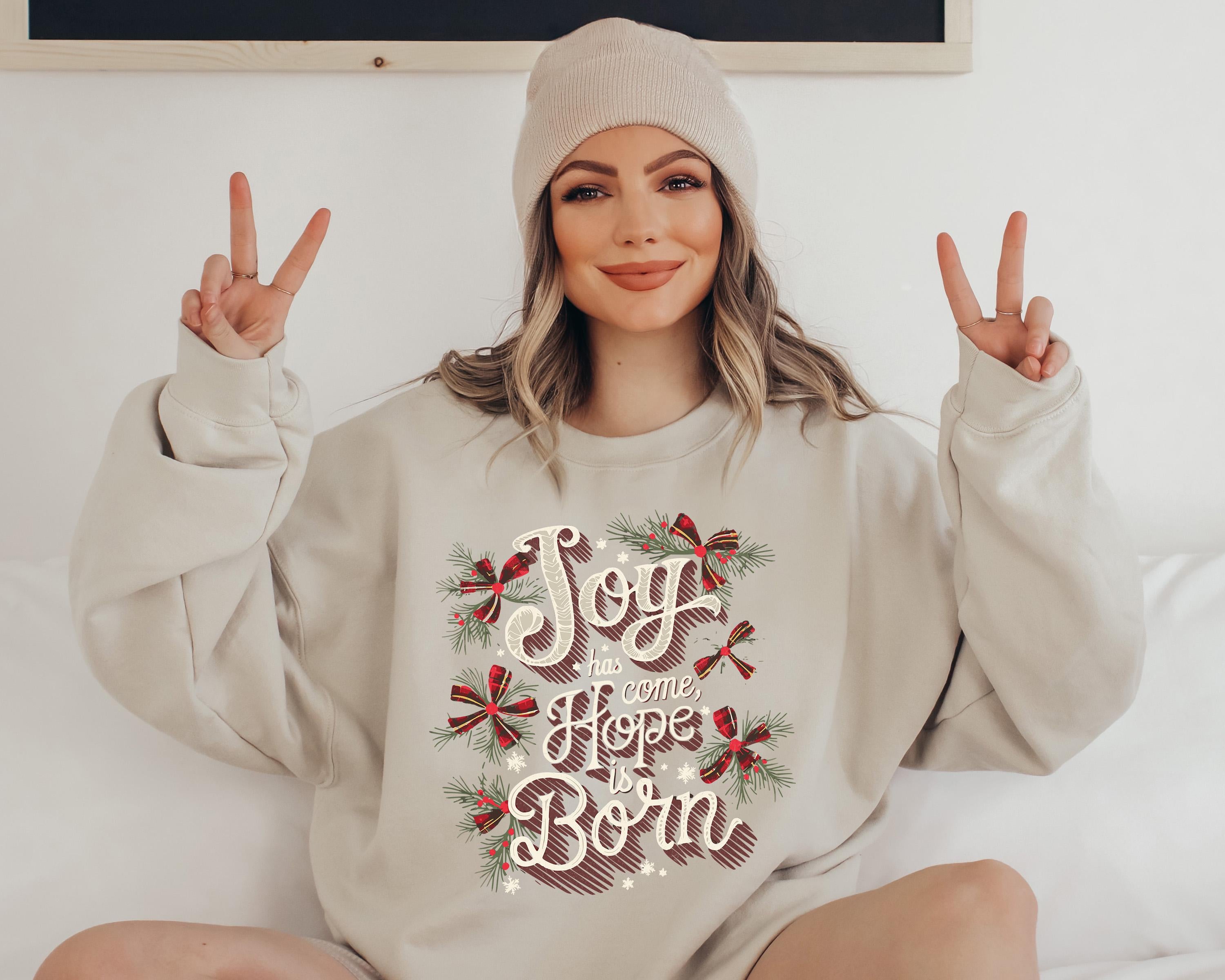 Joy Has Come Hope Is Born Christmas Sweater, Cute Christmas Crewneck, Retro Snowman Sweatshirt, Unisex Xmas Graphic Pullover, Holiday Jumper