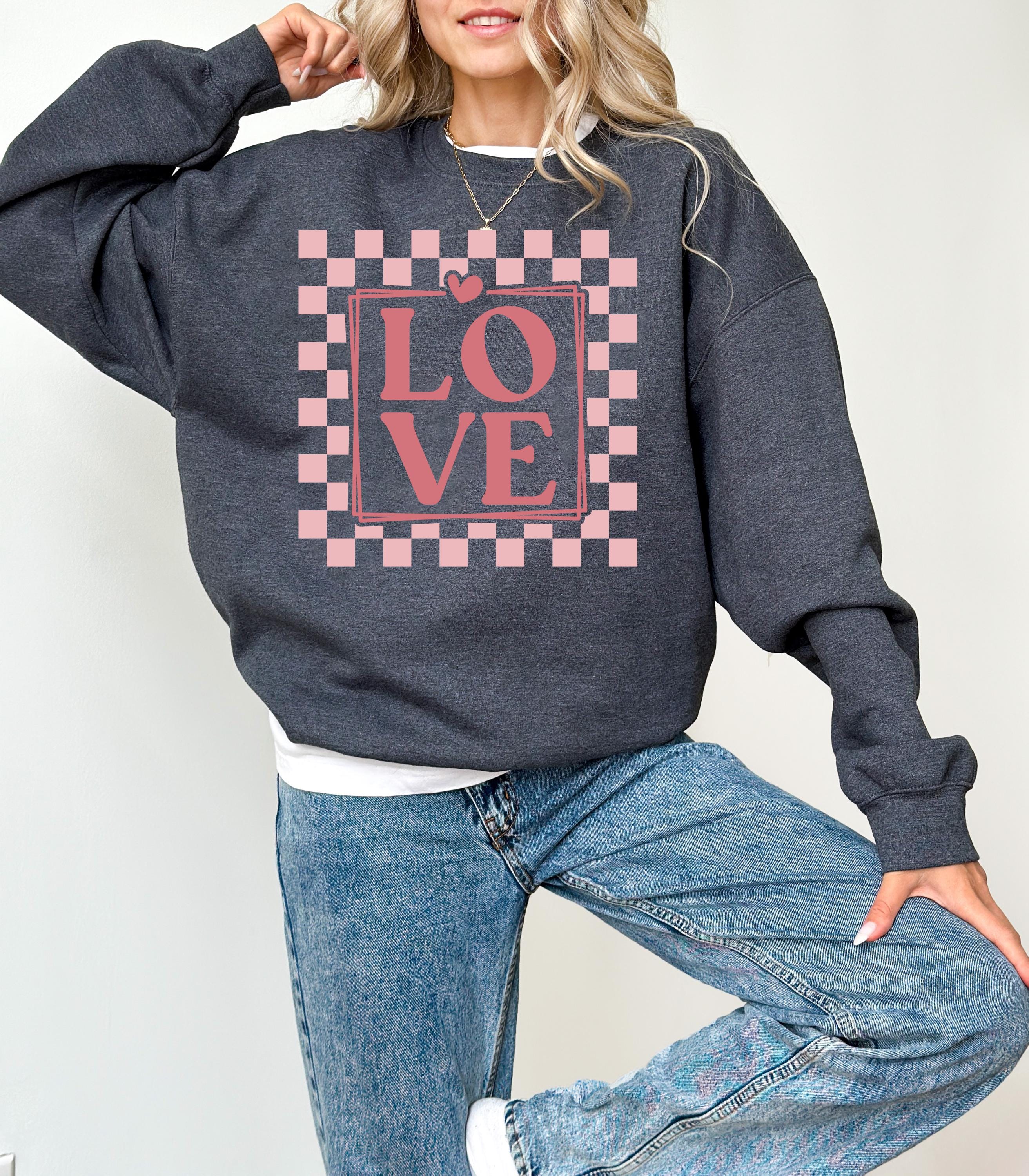 Love Valentine's Day Crewneck, Retro Checkered Valentines Sweatshirt, Valentines Day TShirt, Galentine's Day Pullover, New Vday Design