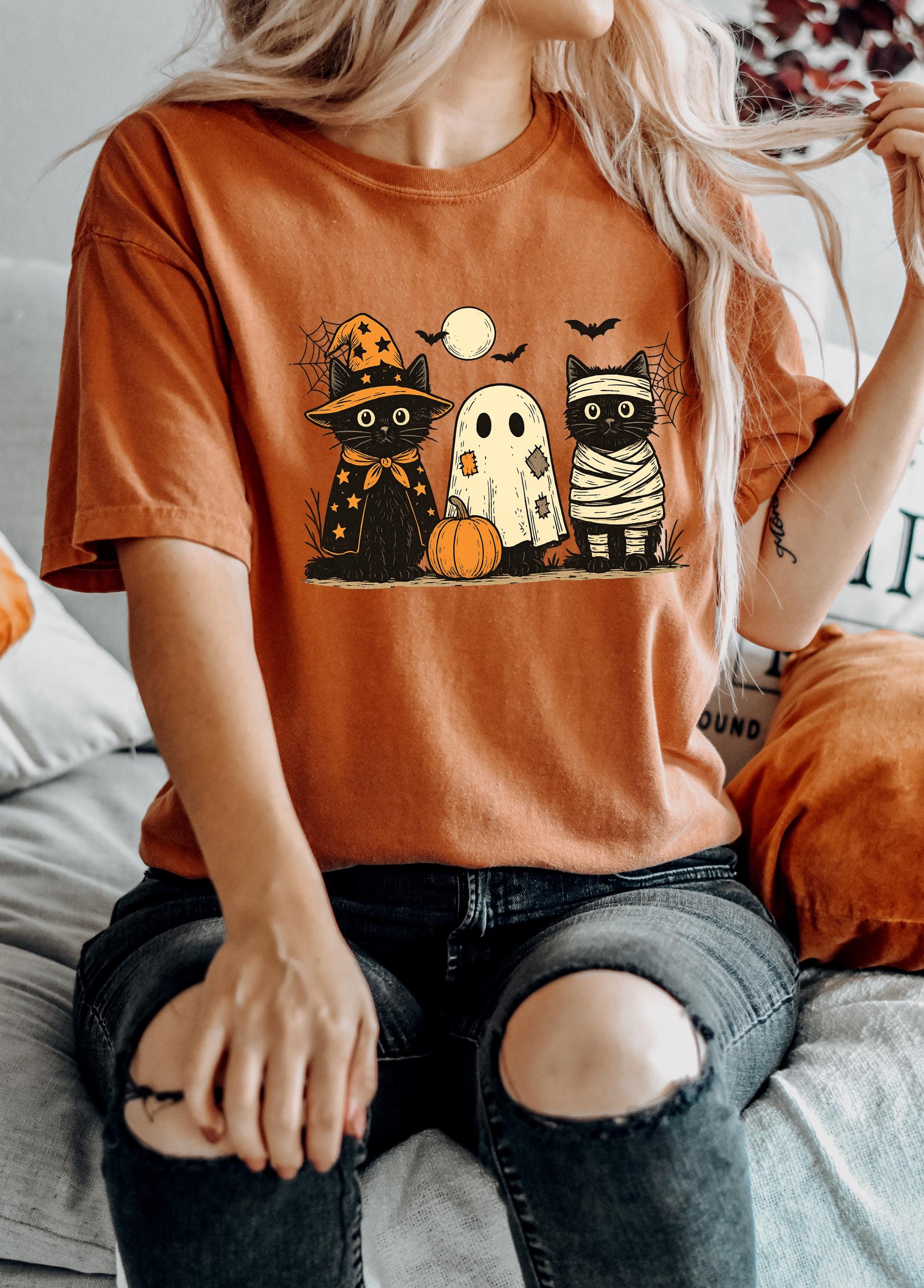 Black Cat Halloween Comfort Colors Shirt, 90's Design, Retro Pumpkin Fall T-Shirt, Boxy Tee, Unisex, Fall Mummy Cat Deign, Autumn T,