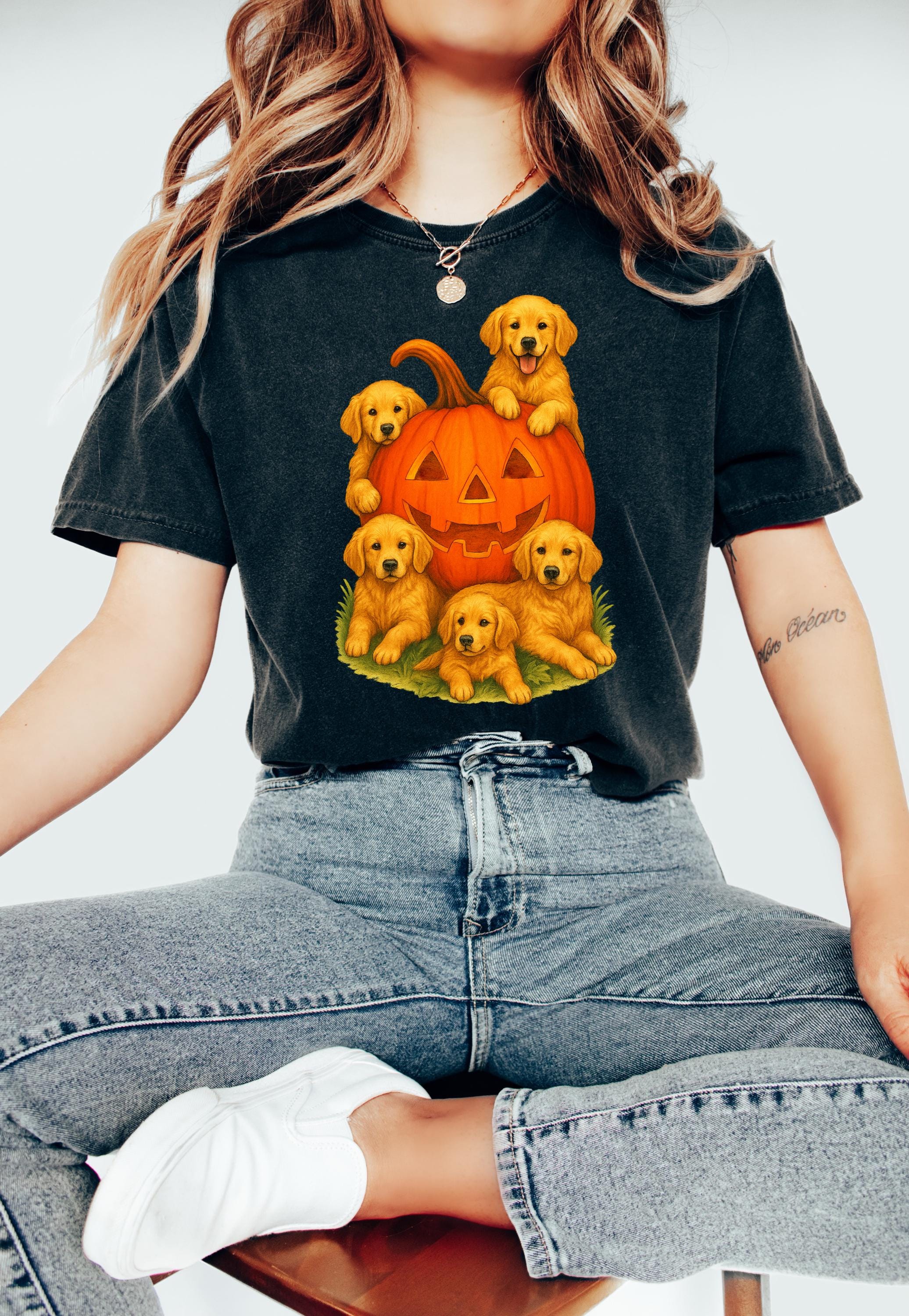 90's Style Halloween Comfort Colors Shirt, Vintage Design, Retro Pumpkin Fall T-Shirt, Boxy Tee, Unisex, Golden Retriver Design, Autumn T