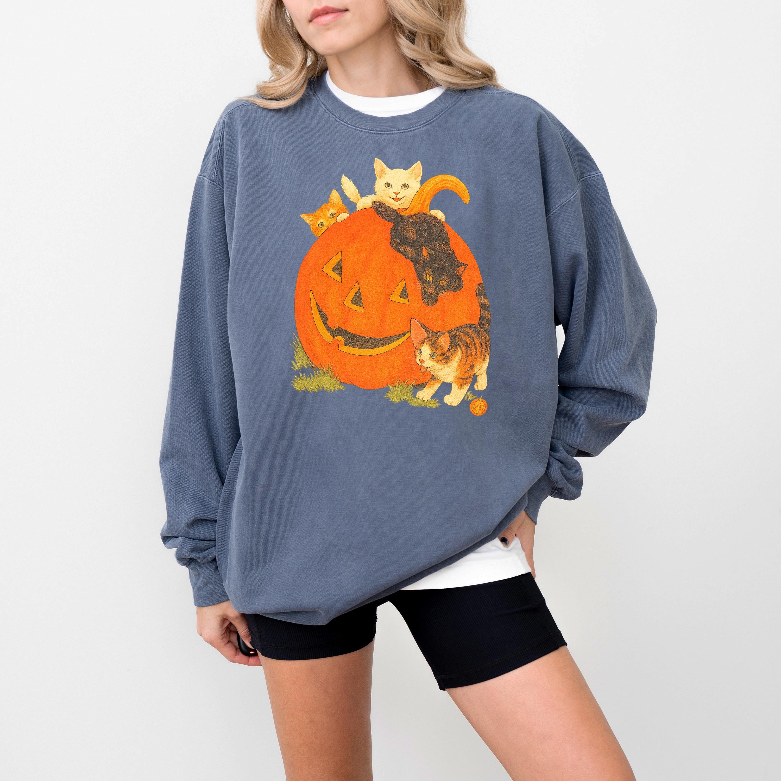 Retro Cat Halloween Comfort Colors Sweatshirt, Black Cat Fall DTG Design, Jack O' Lantern Pumpkin, Autumn Sweater, 90's Vintage Crewneck