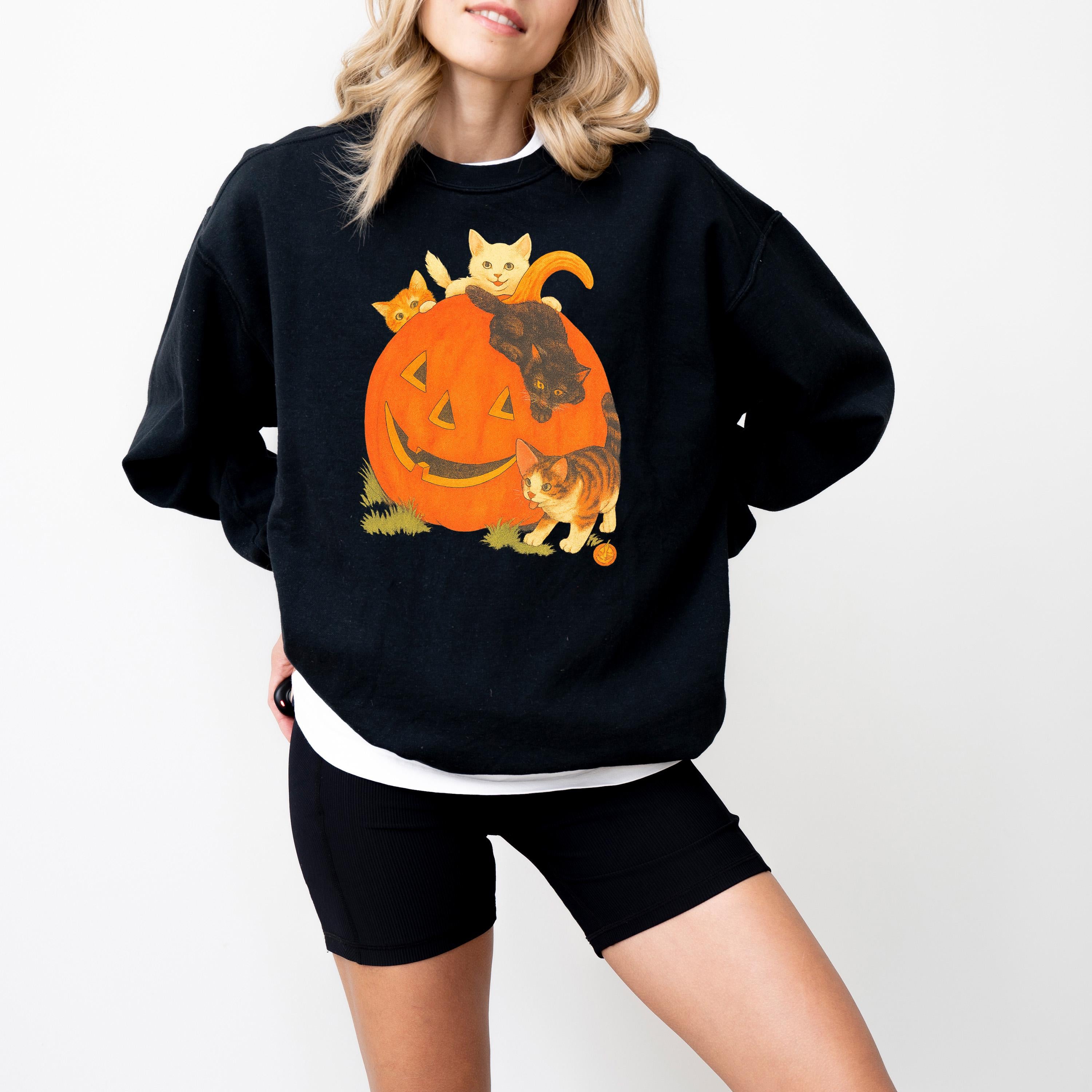 Retro Cat Halloween Comfort Colors Sweatshirt, Black Cat Fall DTG Design, Jack O' Lantern Pumpkin, Autumn Sweater, 90's Vintage Crewneck