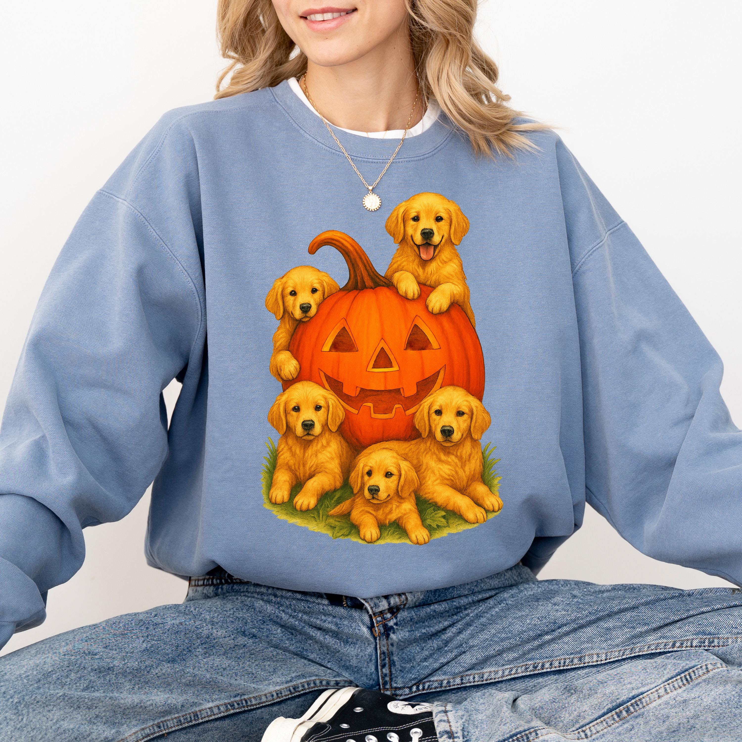 Retro Golden Retriever Halloween Comfort Colors Sweatshirt, Fall DTG Design, Jack O' Lantern Pumpkin, Autumn Sweater, 90's Vintage Crewneck
