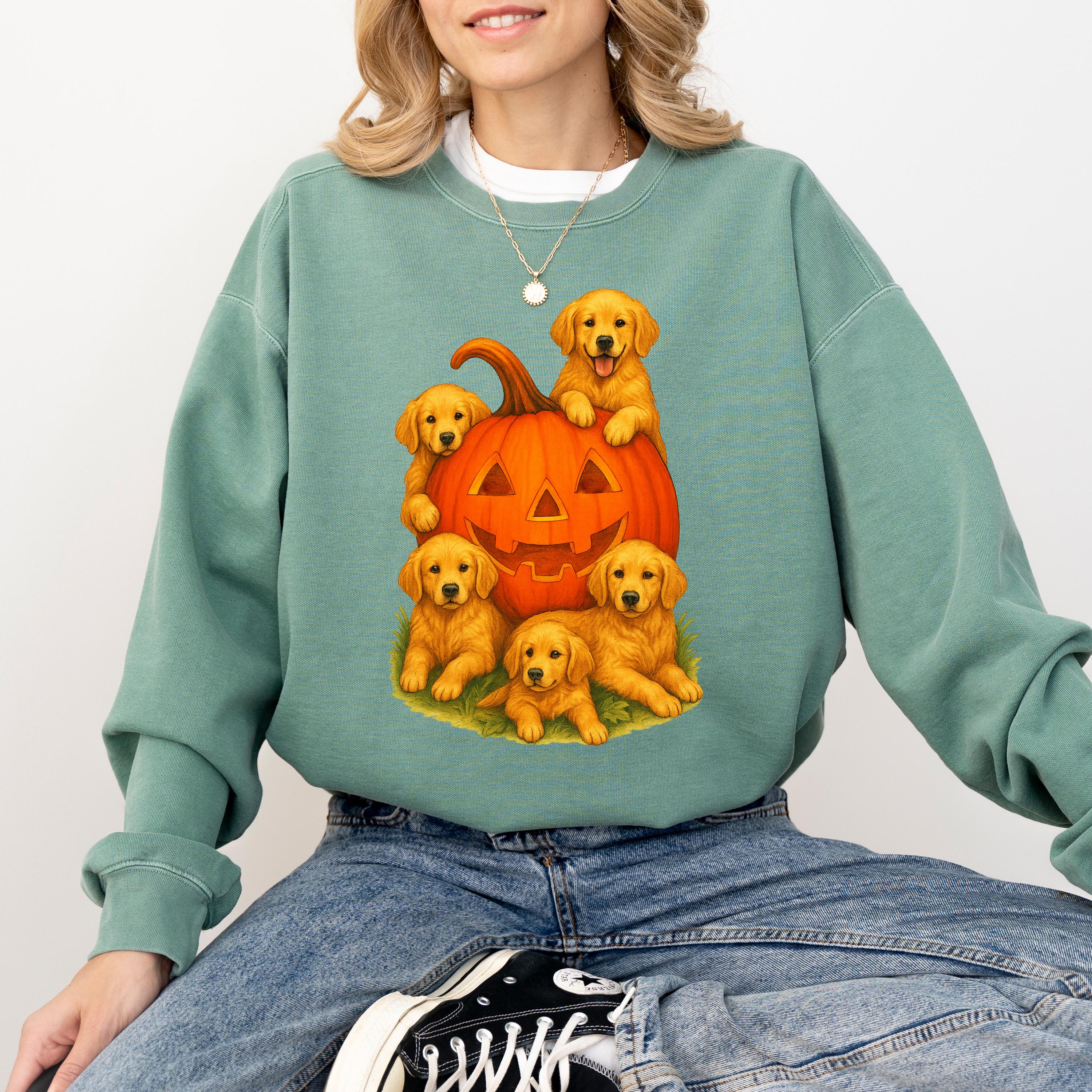 Retro Golden Retriever Halloween Comfort Colors Sweatshirt, Fall DTG Design, Jack O' Lantern Pumpkin, Autumn Sweater, 90's Vintage Crewneck