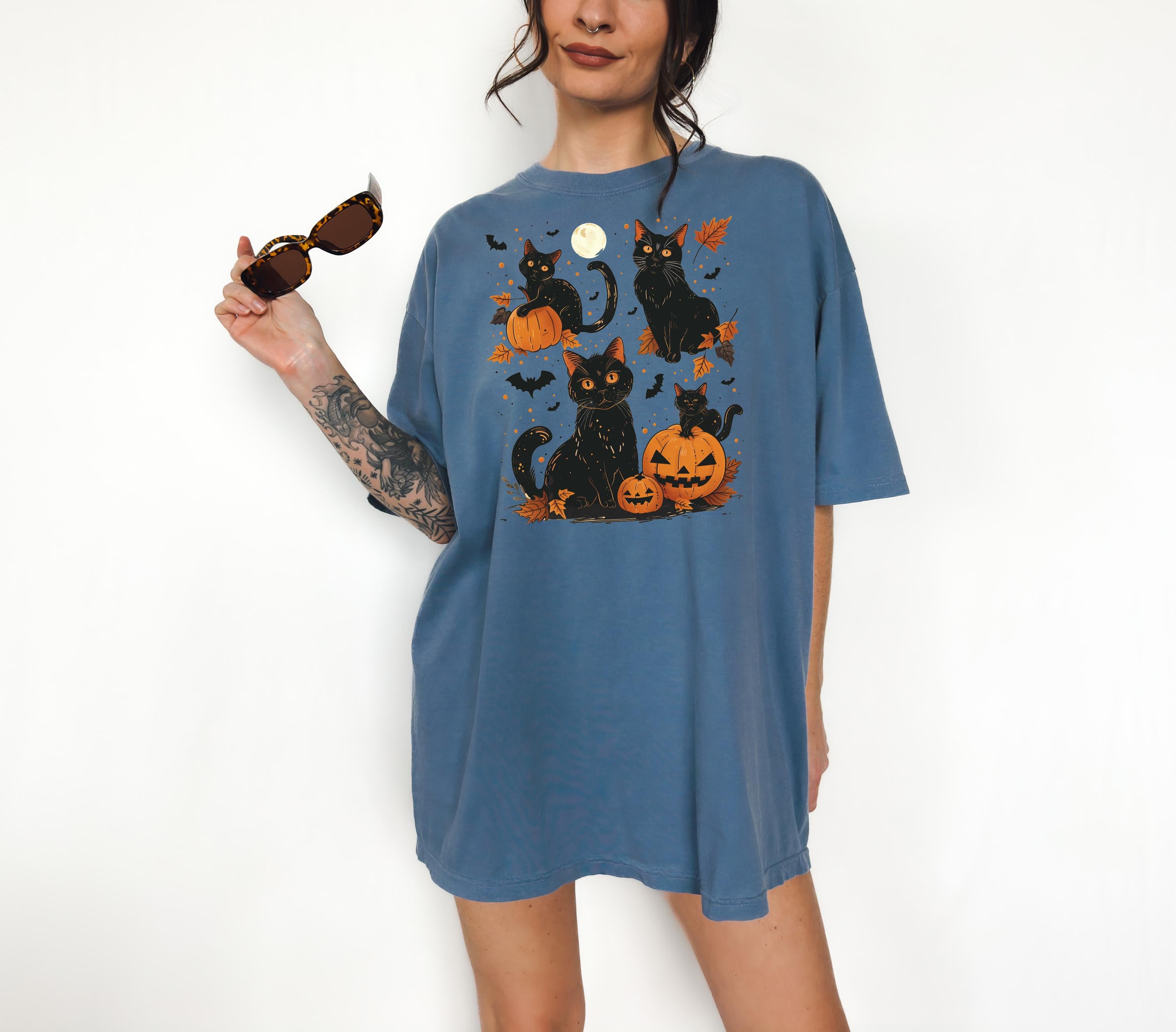 Black Cat Halloween Comfort Colors Shirt, 90's Design, Retro Pumpkin Fall T-Shirt, Boxy Tee, Unisex, Fall Cat Deign, Autumn T,
