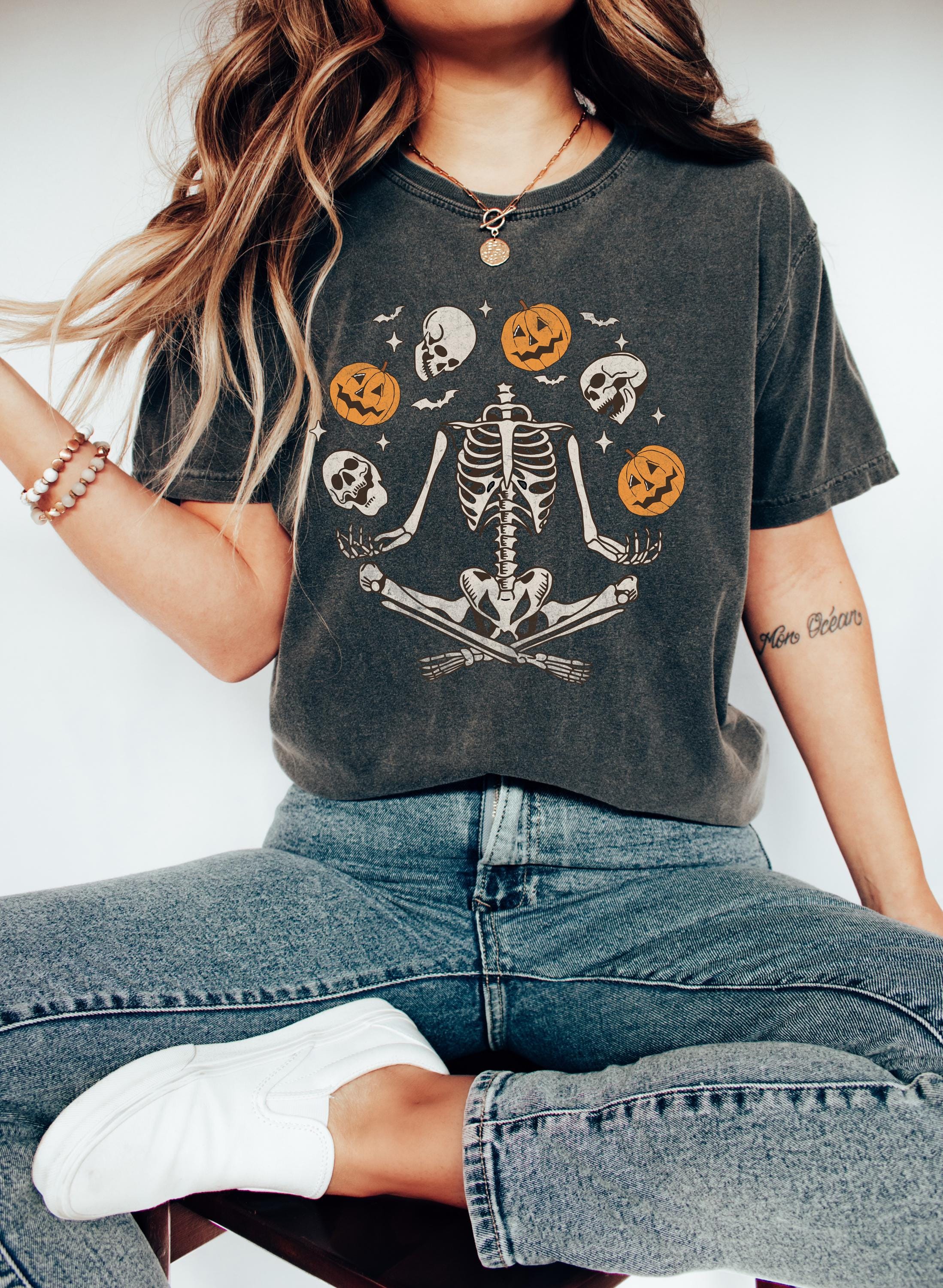 Juggling Skeleton Jack O Lantern Halloween Comfort Colors Shirt, Creep it Real Shirt, Spooky Shirt, Retro Fall TShirt, Boxy Tee, Autumn T