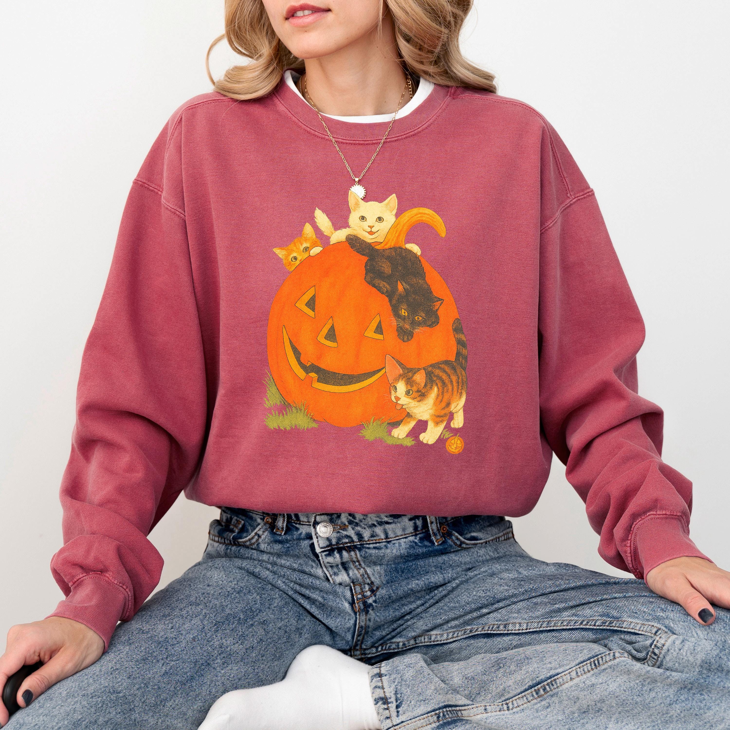 Retro Cat Halloween Comfort Colors Sweatshirt, Black Cat Fall DTG Design, Jack O' Lantern Pumpkin, Autumn Sweater, 90's Vintage Crewneck
