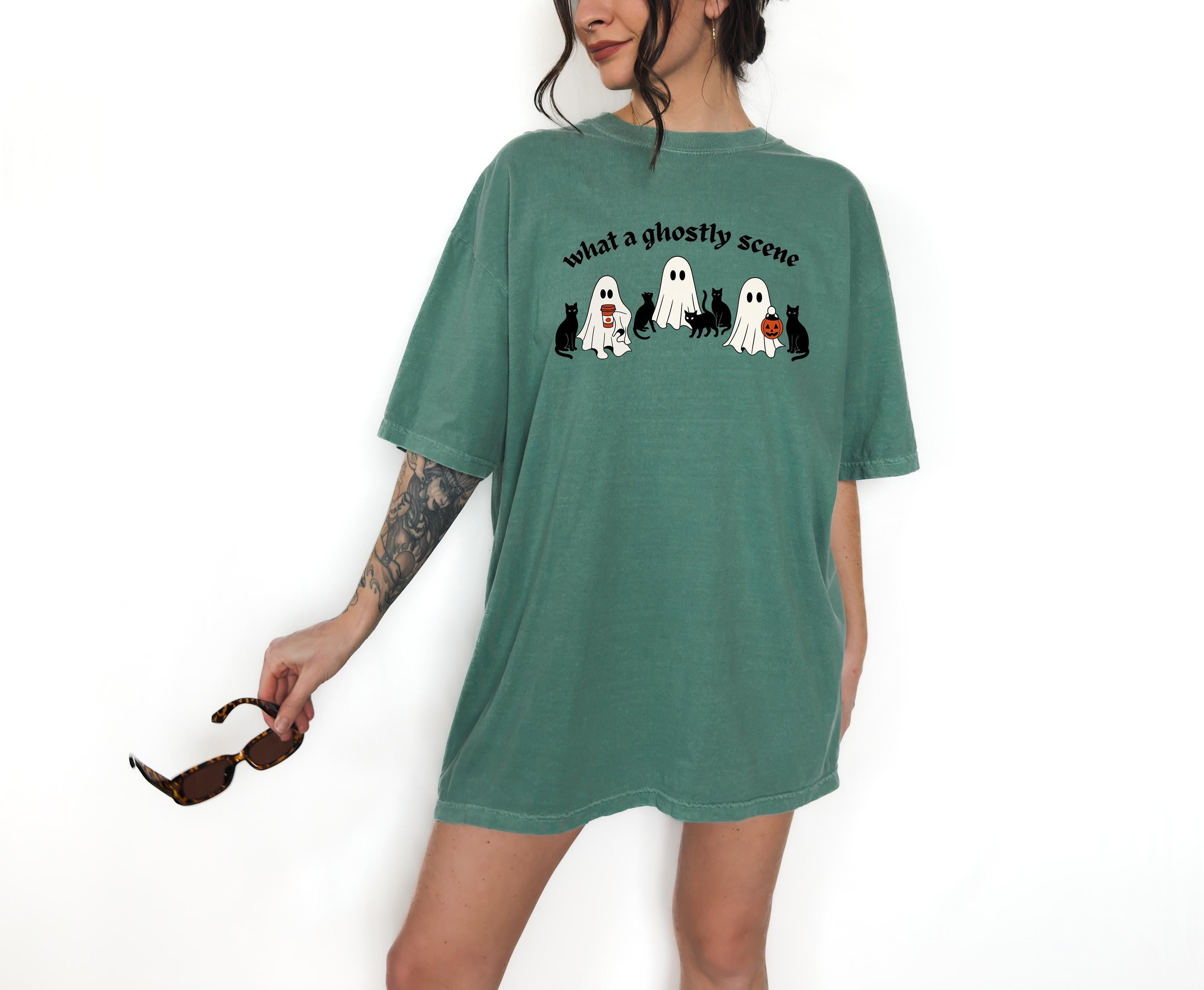 What a Ghostly Scene Halloween Comfort Colors T-shirt, Ghost T Shirt, Retro Fall Vibes Shirt, Autumn Shirt Spooky Shirt, Black Cat Design
