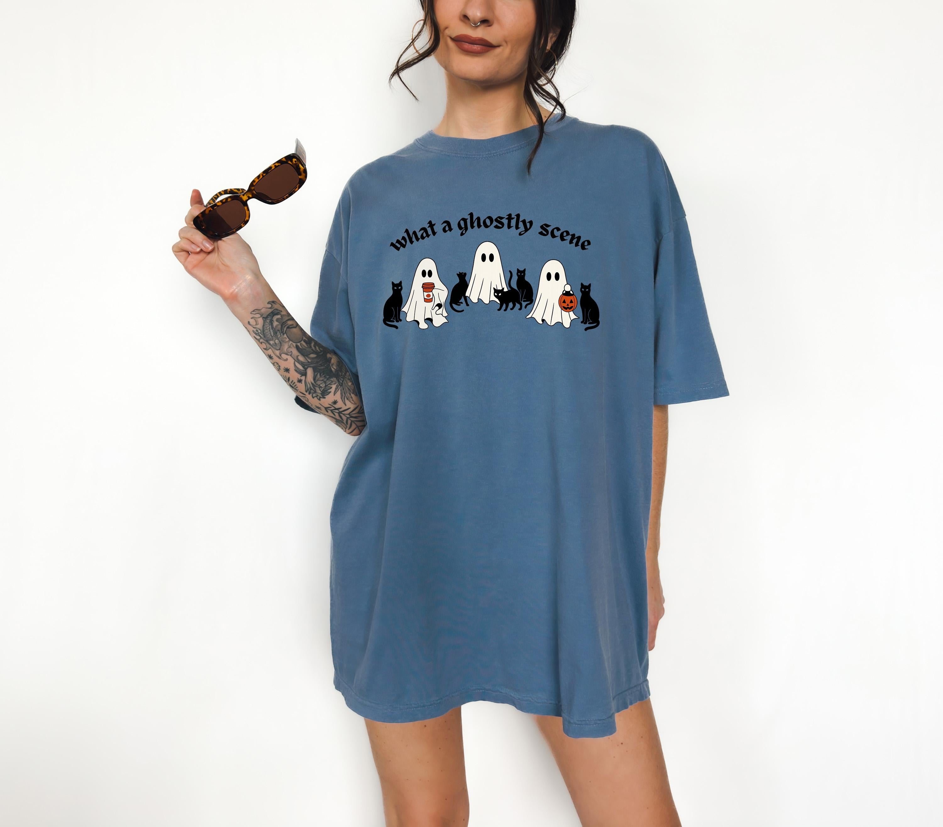 What a Ghostly Scene Halloween Comfort Colors T-shirt, Ghost T Shirt, Retro Fall Vibes Shirt, Autumn Shirt Spooky Shirt, Black Cat Design