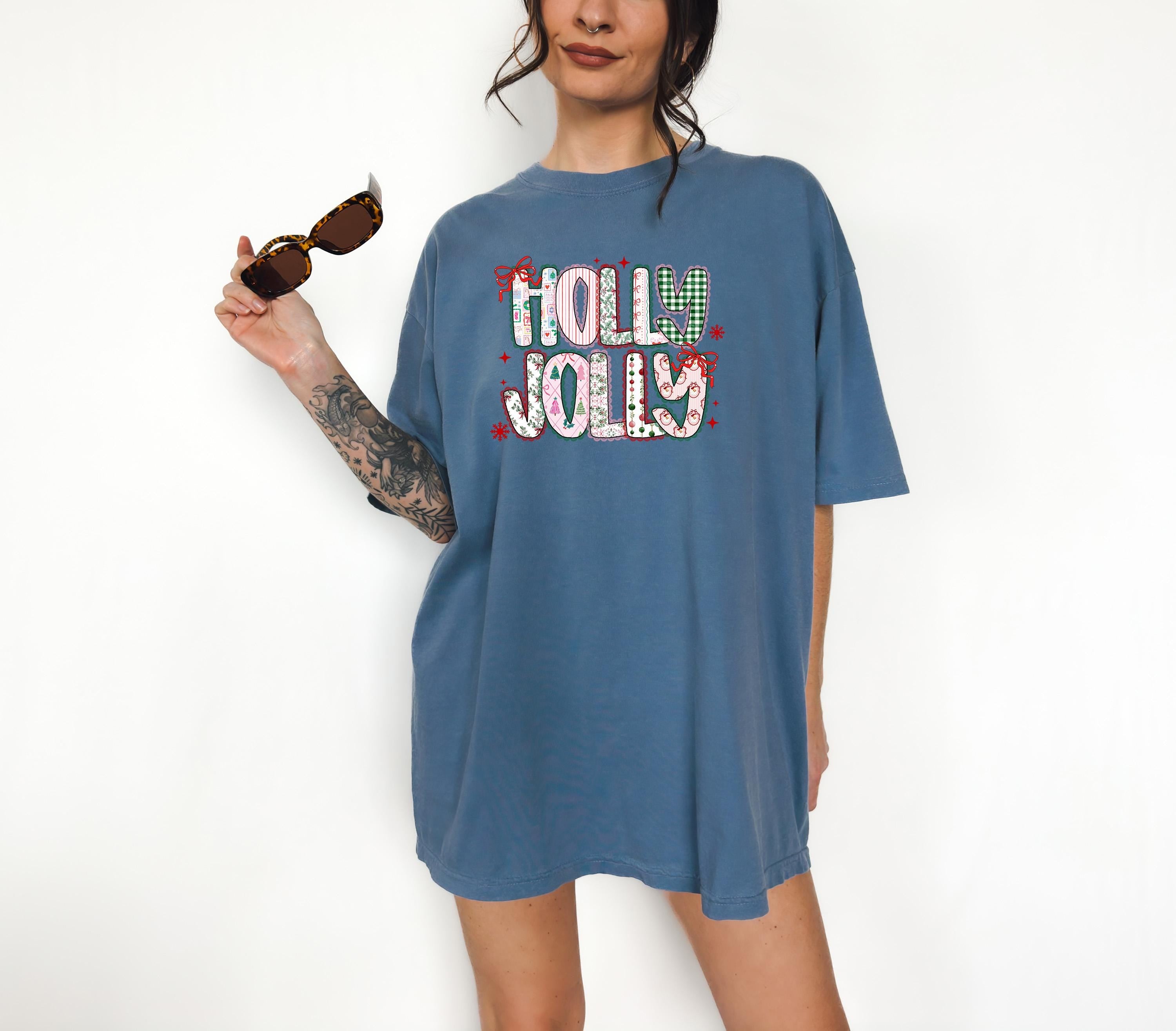 Holly Jolly Christmas Comfort Colors Shirt, Girly Christmas TShirt, Holiday Shirt, Cozy Tee, Christmas Design, Pink Design, 2025 Christmas