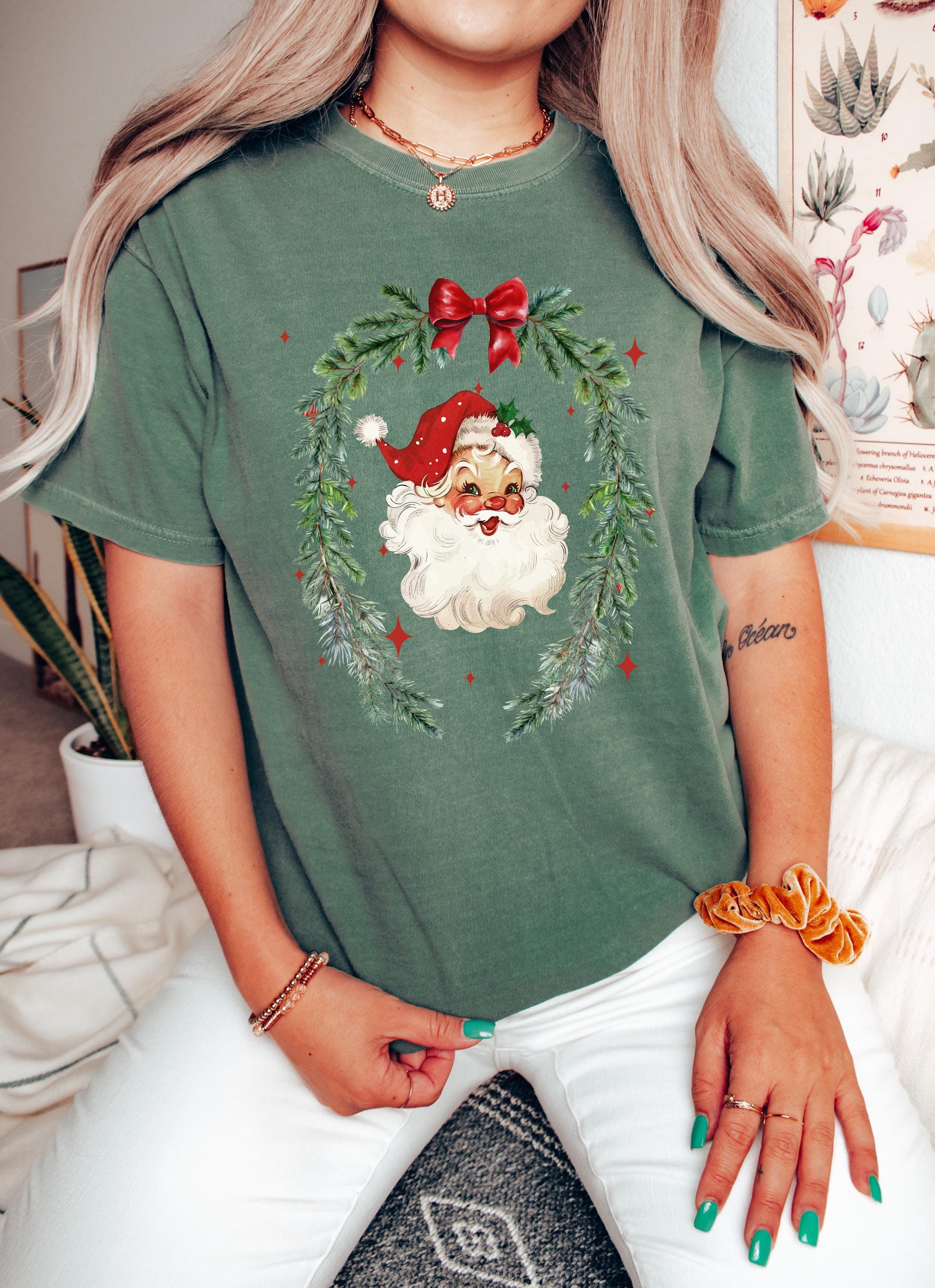 Retro Santa Comfort Colors Shirt, Nostalgic Christmas TShirt, Holiday Shirt, Cozy T, Christmas Wreath Design, Christmas 2025