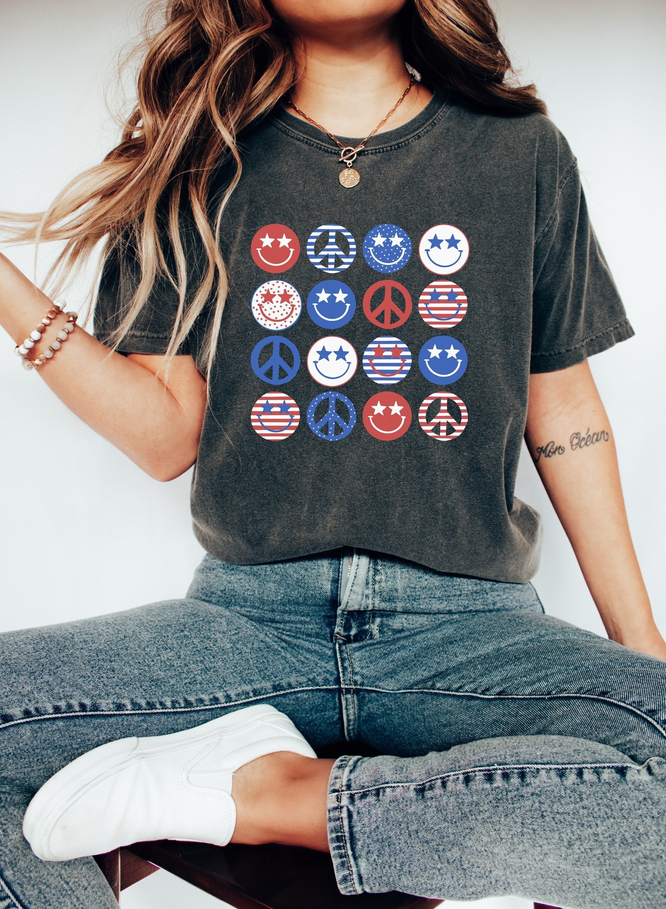 Retro Peace And Smiley USA shirt, 4th of July tee, Retro funny fourth shirt, Womens 4th of July shirt, America Patriotic Shirt, Independence