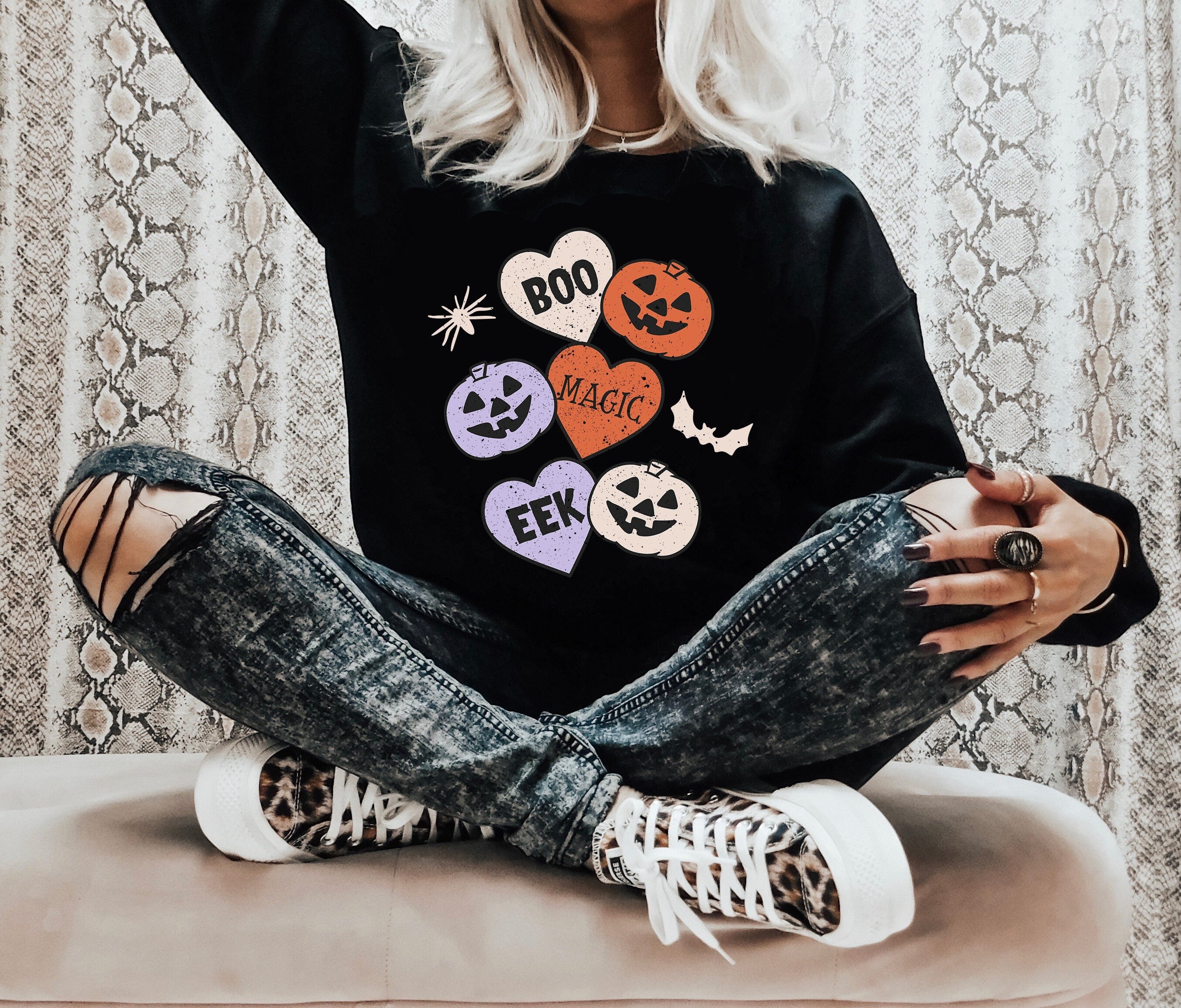 Pumpkins And Bats Halloween Sweatshirt, Spooky Mom Shirt, Vintage Sweater, Mama Shirt, Womens Cute Pumpkin Halloween Sweater