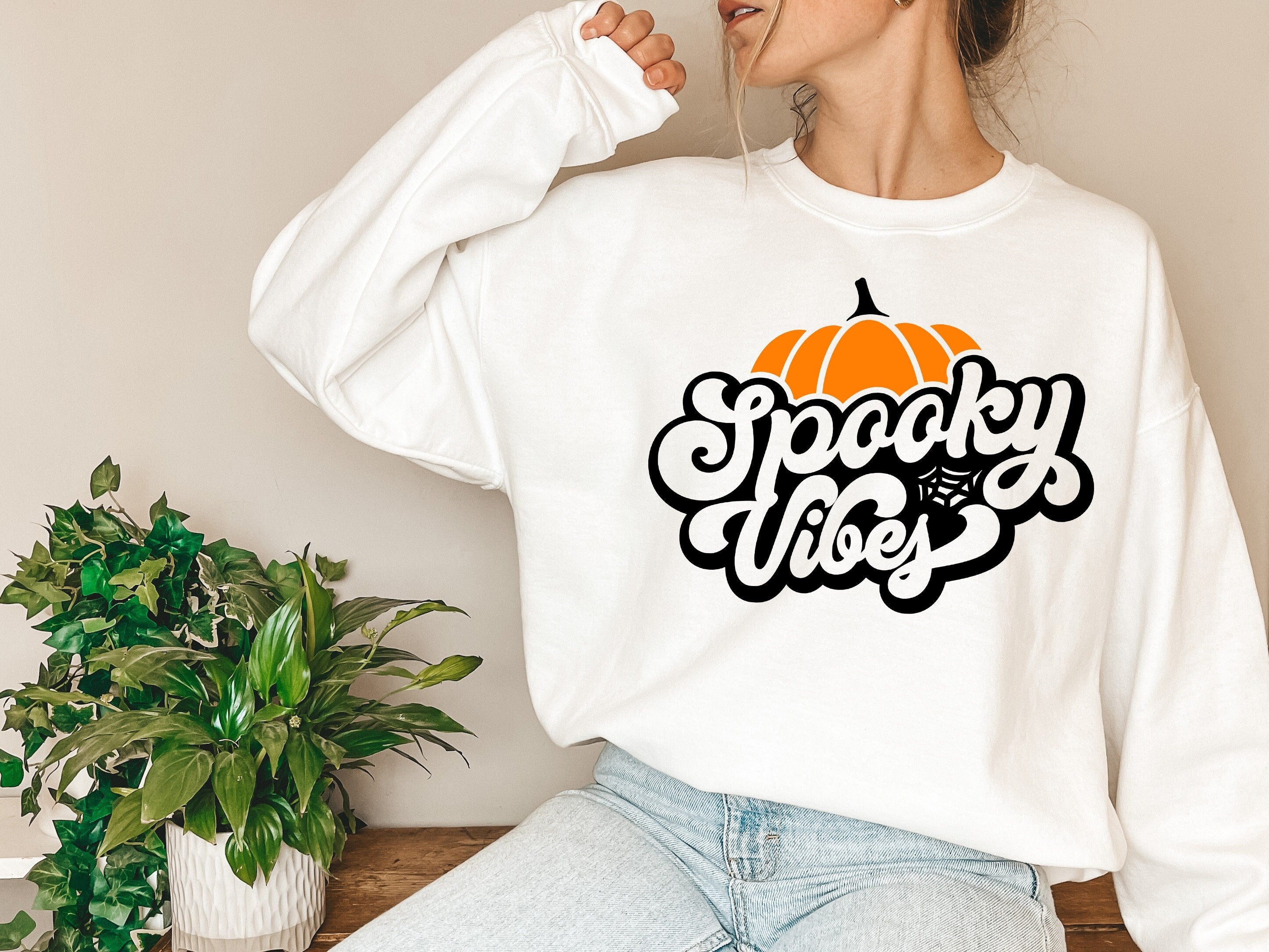 Spooky vibes halloween tee, spooky mama halloween mom shirt, scary trick or treat costume shirt, womens cute pumpkin halloween graphic