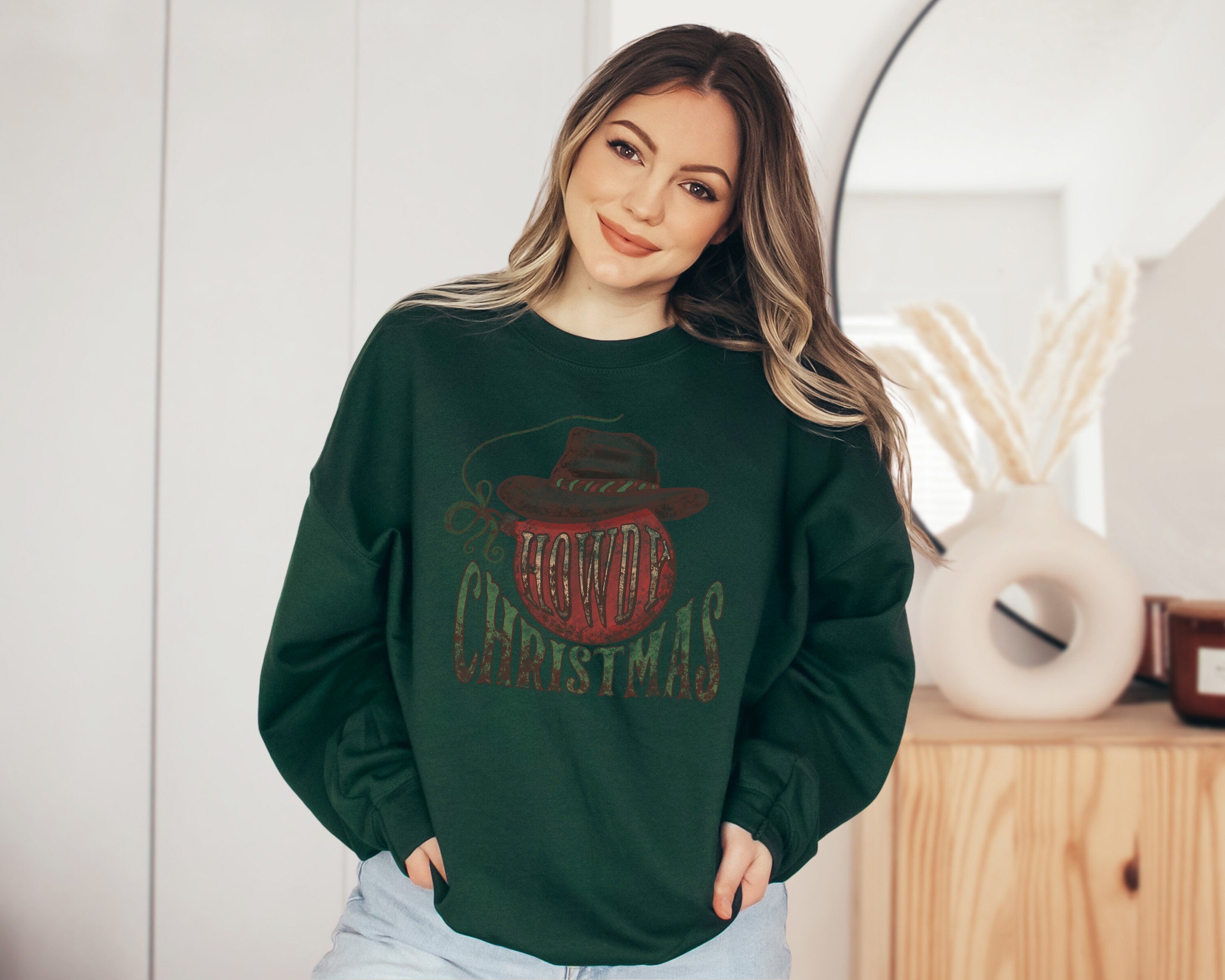 Howdy Christmas Western Holiday Sweater, Vintage Christmas, Christmas Sweatshirt,  Cute Santa, Xmas Graphic Pullover, Holiday Ugly Sweater