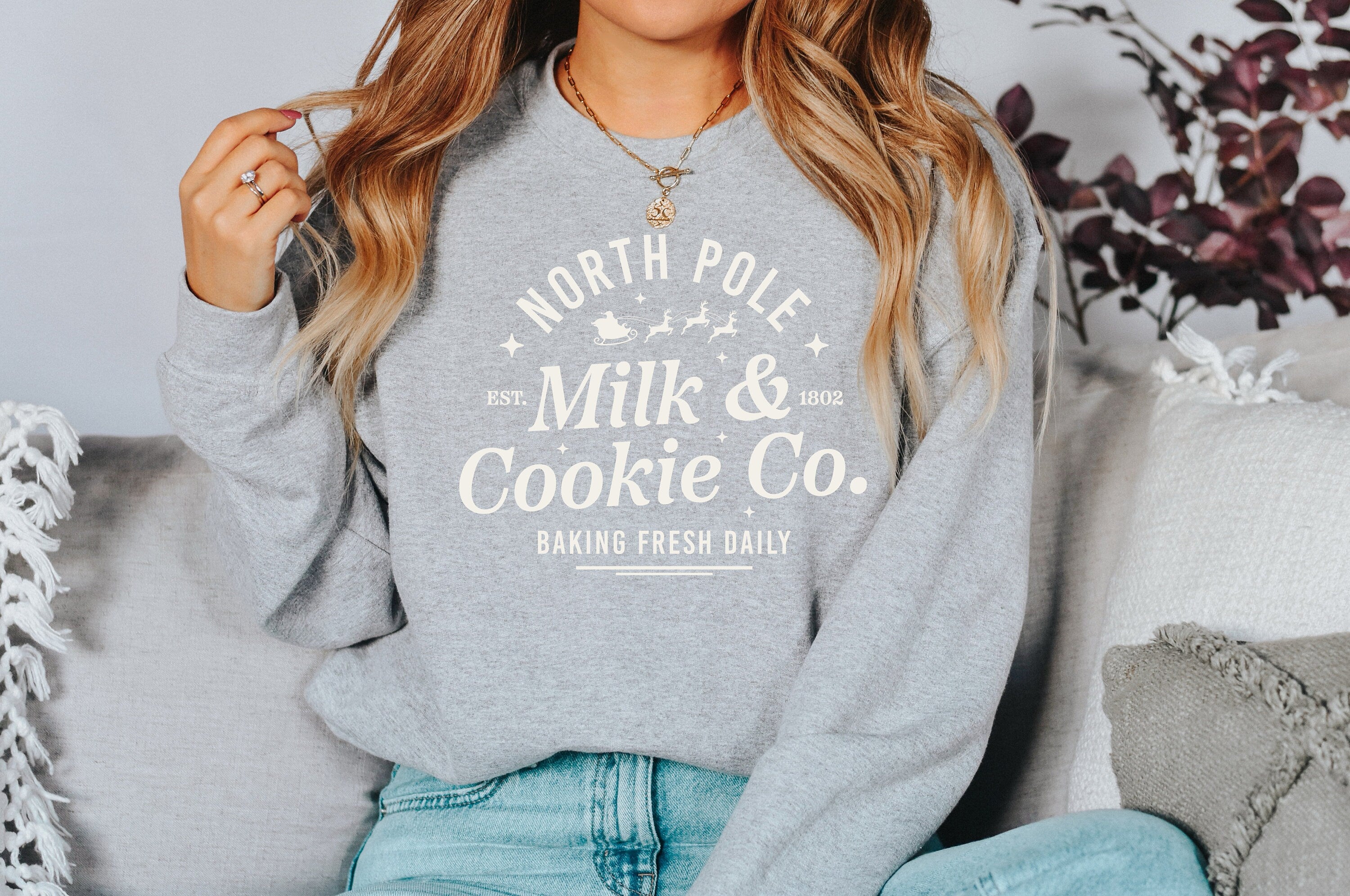 Milk and Cookies North Sweater, Vintage Christmas, Christmas Sweatshirt, Women's Cute Santa, Xmas Graphic Pullover, Holiday Ugly Sweater