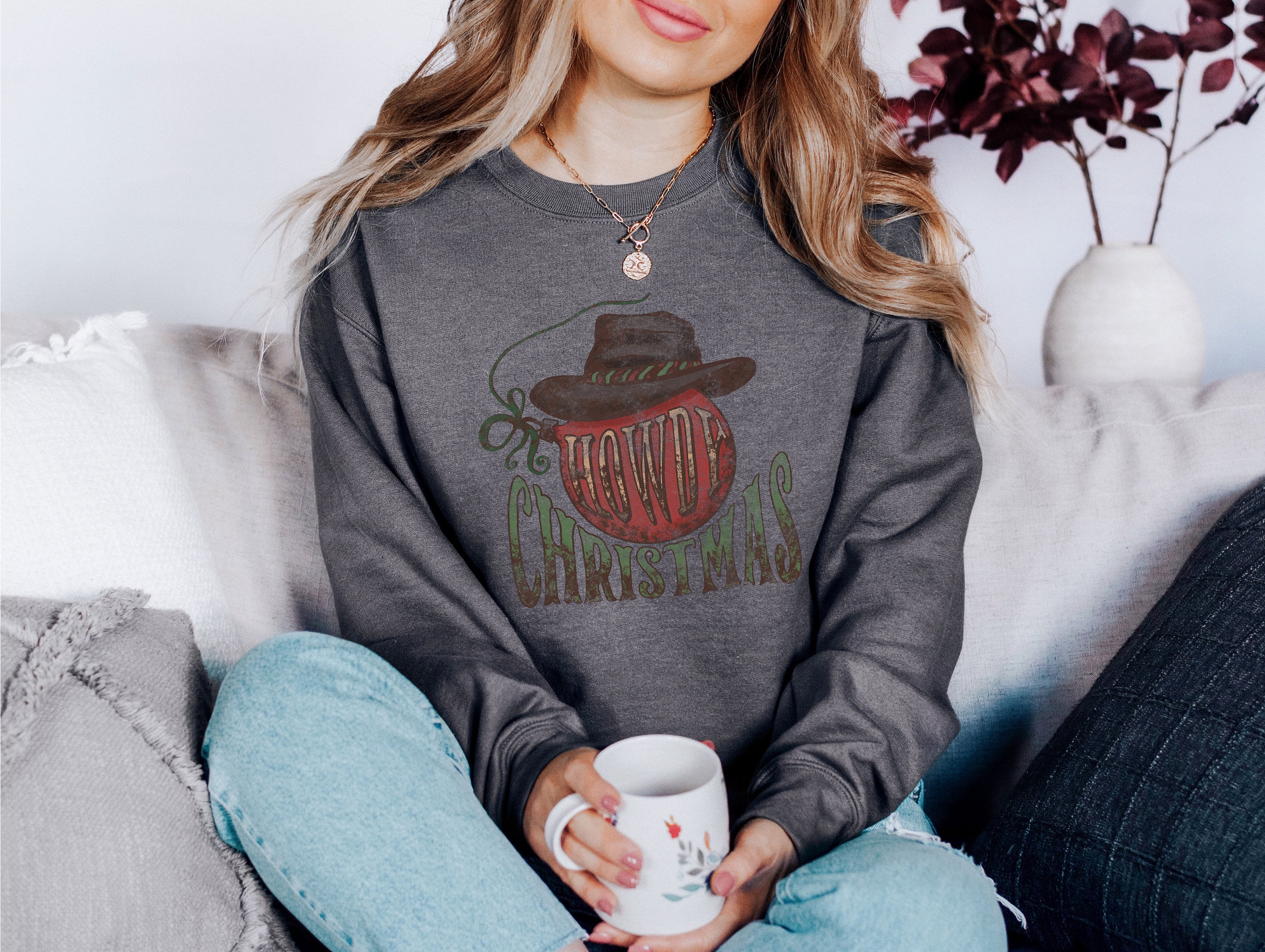 Howdy Christmas Western Holiday Sweater, Vintage Christmas, Christmas Sweatshirt,  Cute Santa, Xmas Graphic Pullover, Holiday Ugly Sweater