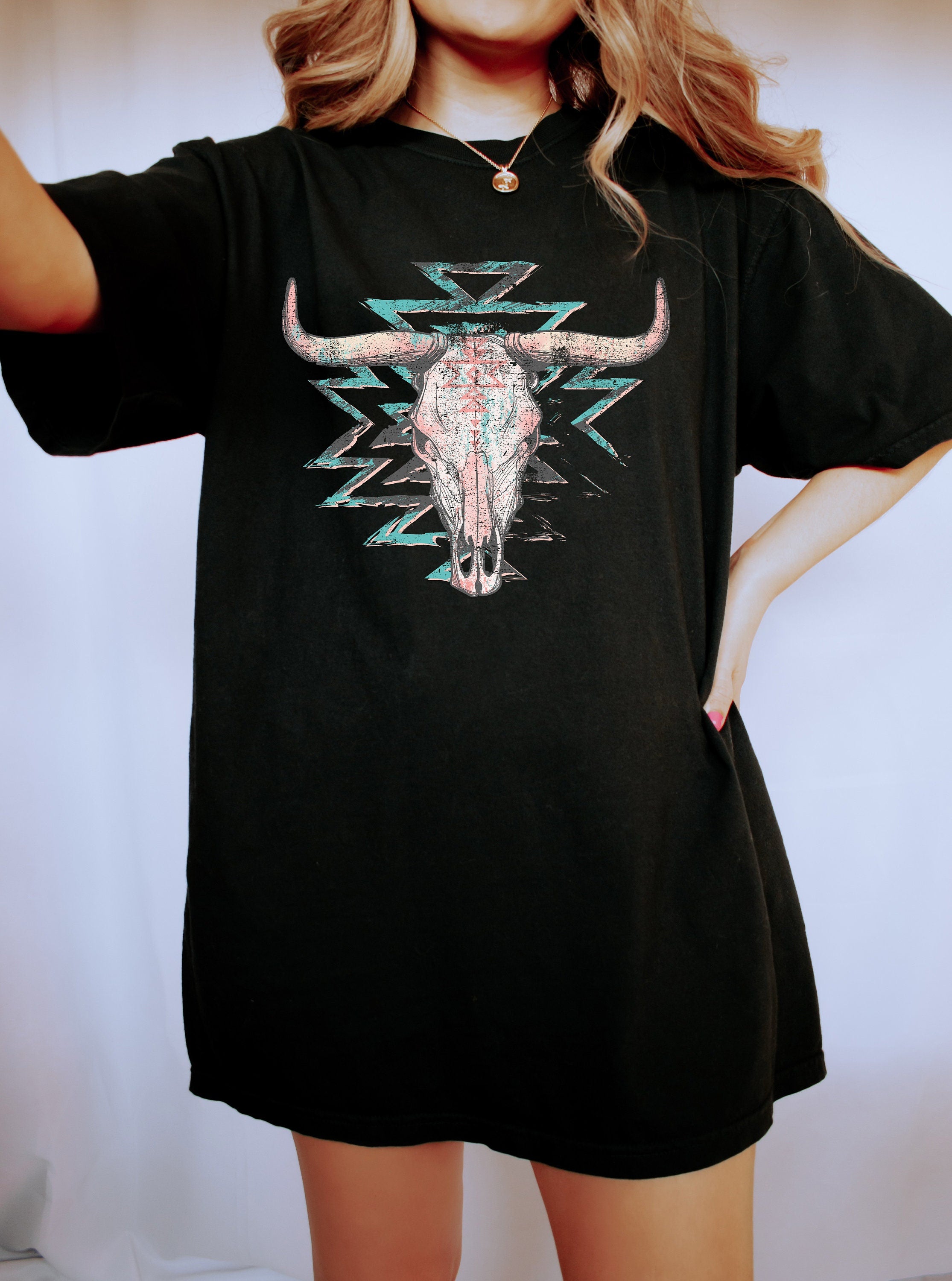 Retro Western Comfort Colors Shirt, Aztec Cow Skull Shirt, Vintage Free Spirit Shirt, Oversized Shirt, Retro Graphic Shirt, Cowboy Tee