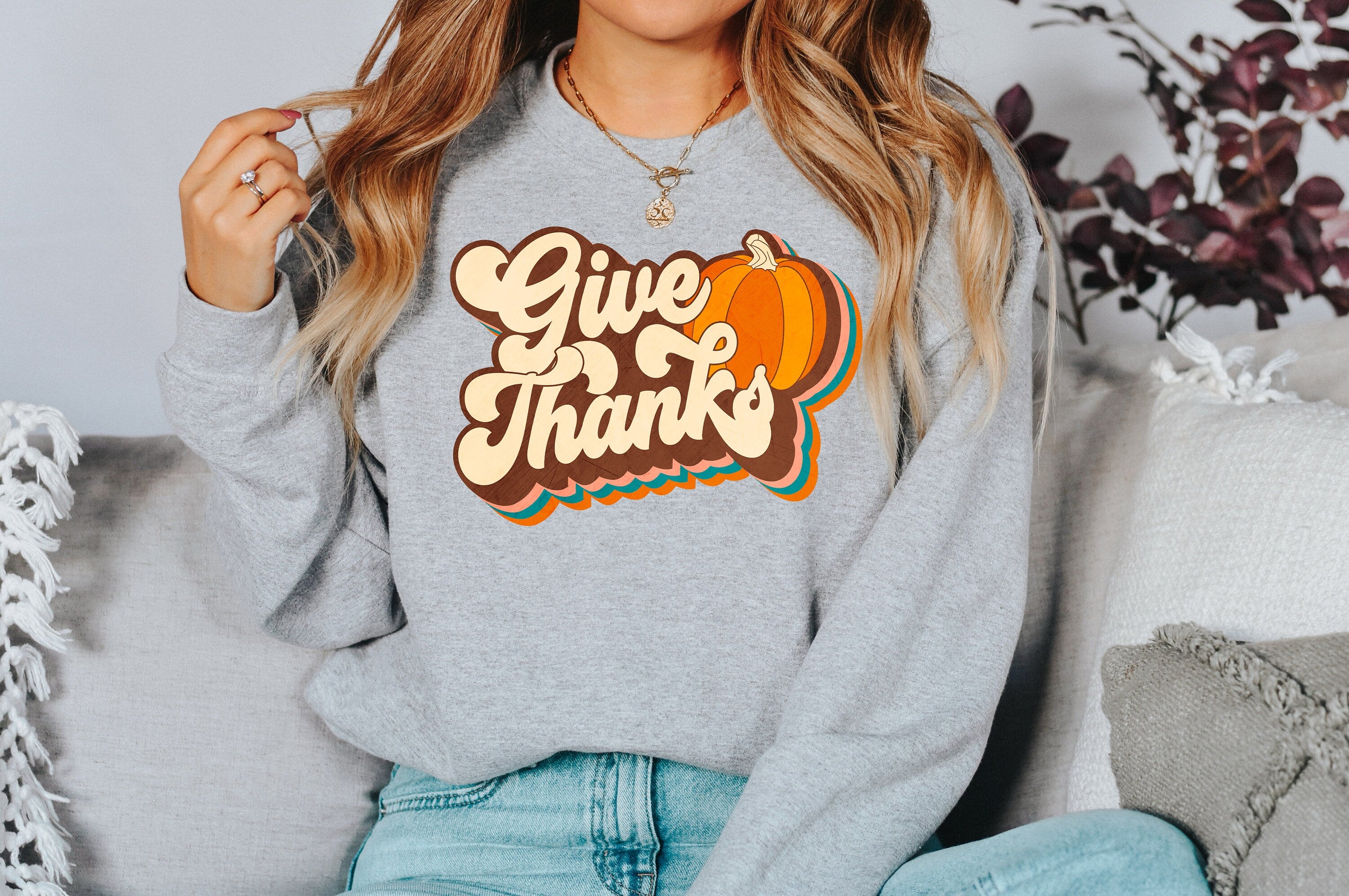 Give Thanks Fall Sweatshirt, Retro Thanksgiving Women's Sweater, Vintage Unisex Sweater, Fall Shirt, Womens Cute Thanksgiving Graphic