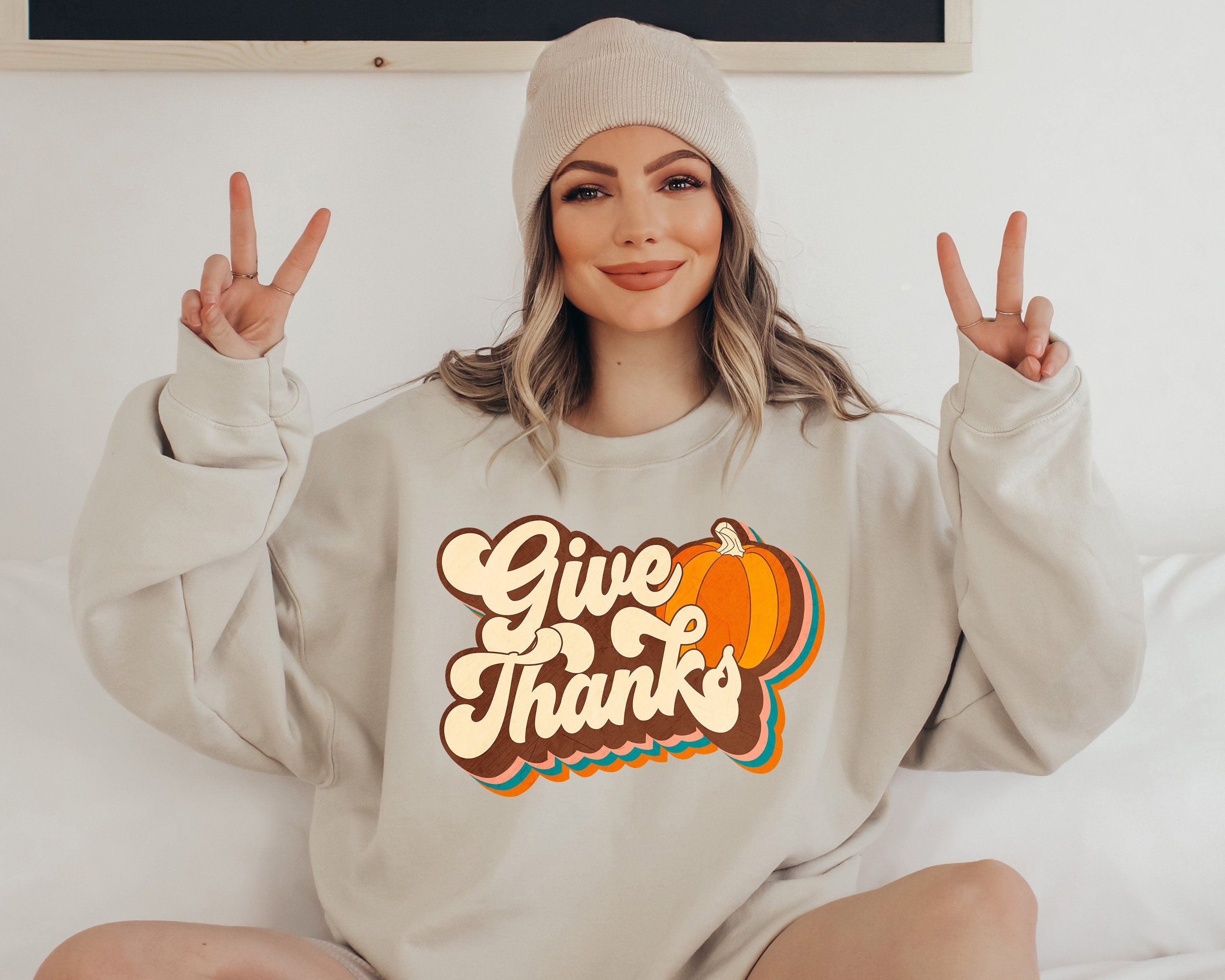 Give Thanks Fall Sweatshirt, Retro Thanksgiving Women's Sweater, Vintage Unisex Sweater, Fall Shirt, Womens Cute Thanksgiving Graphic