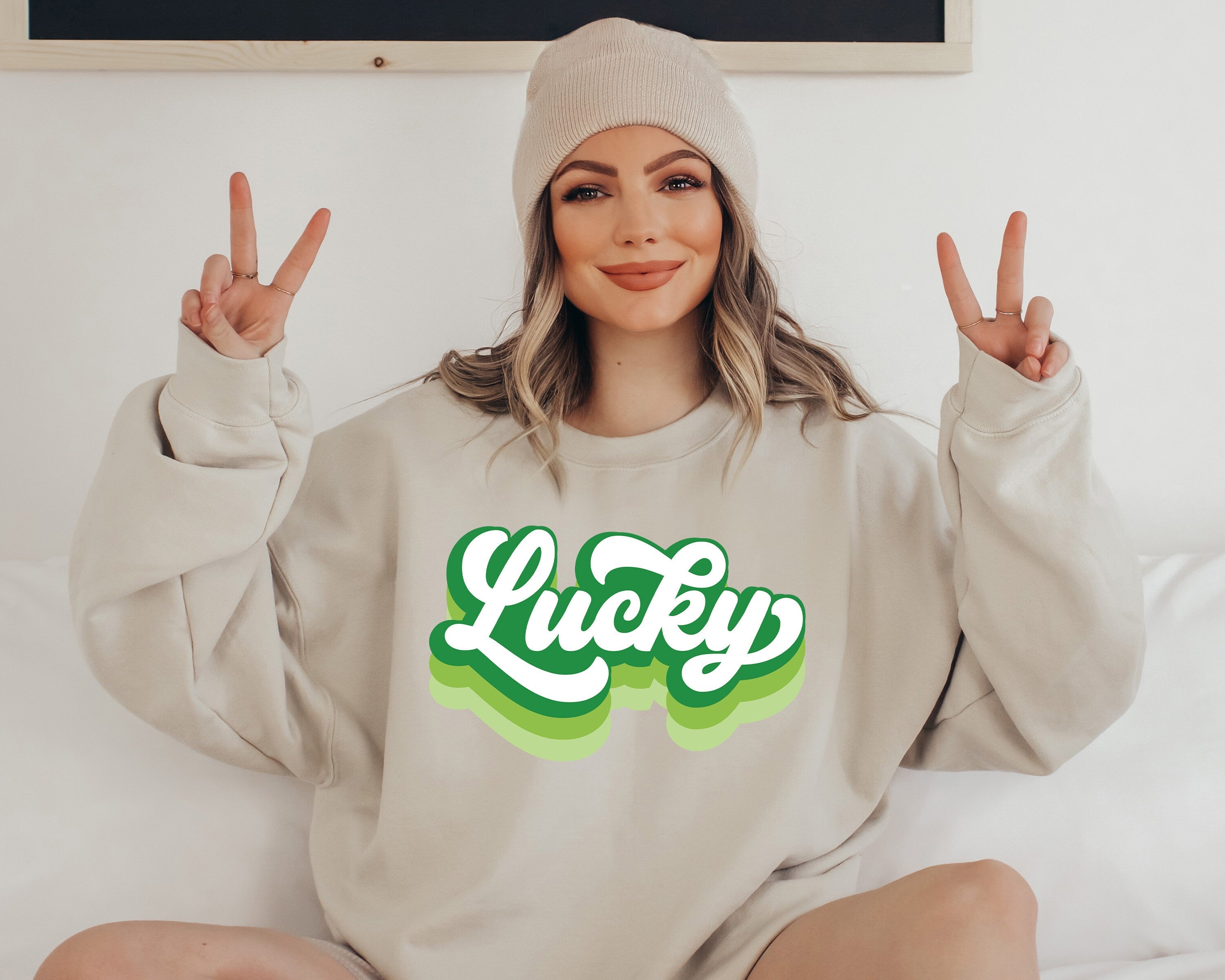 Lucky Retro Sweatshirt, Lucky Clover Sweater, St Patricks Day Sweatshirt, Lucky Pullover, Womens Lucky Sweatshirt, Lucky Crewneck, Shamrock