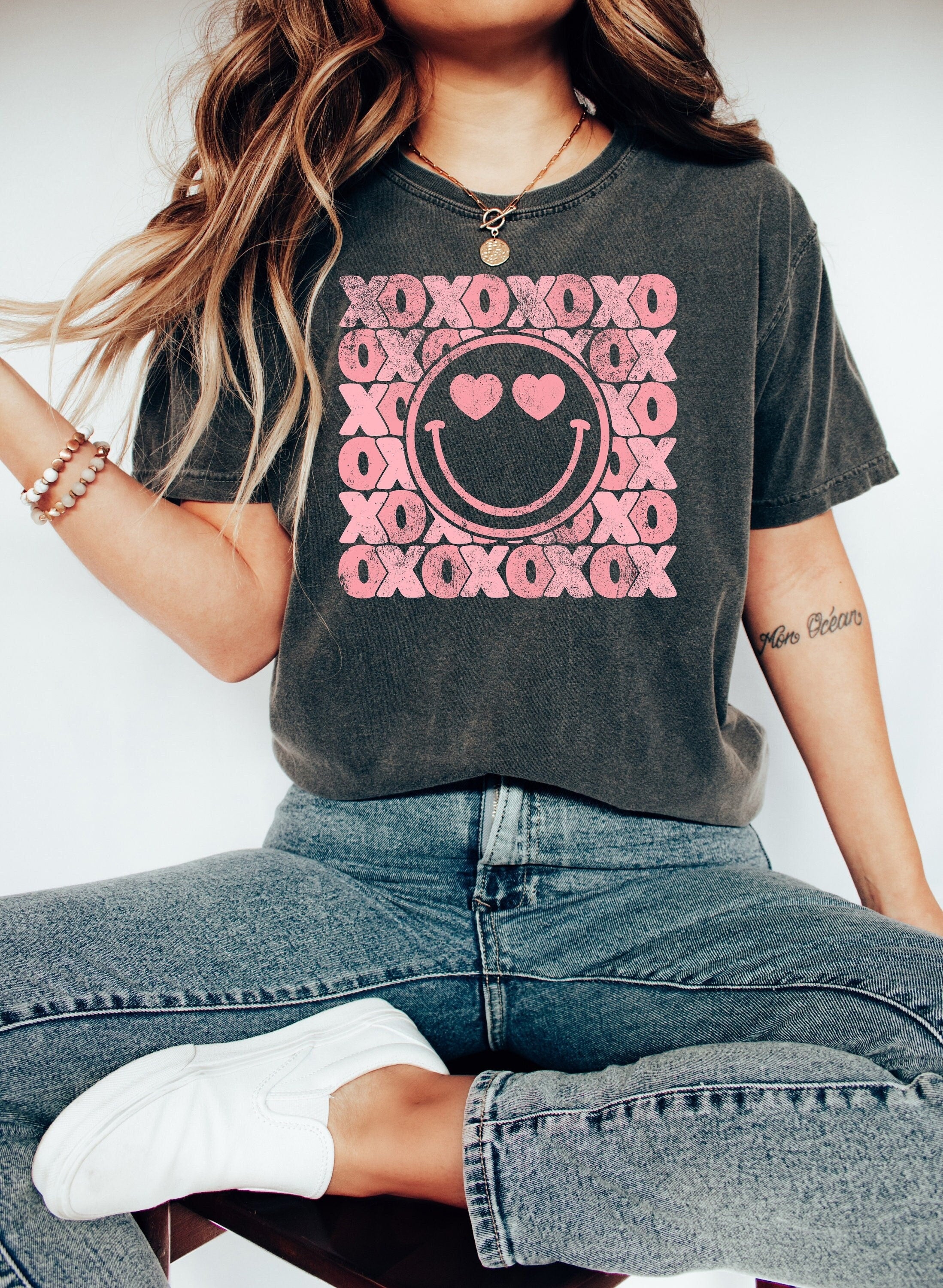 Retro Valentines Day Comfort Colors Shirt, XOXO Hugs Kisses Smiley Shirt, Vintage Couples Shirt, Love Shirt, Heart Shirt, Proud Single Shirt