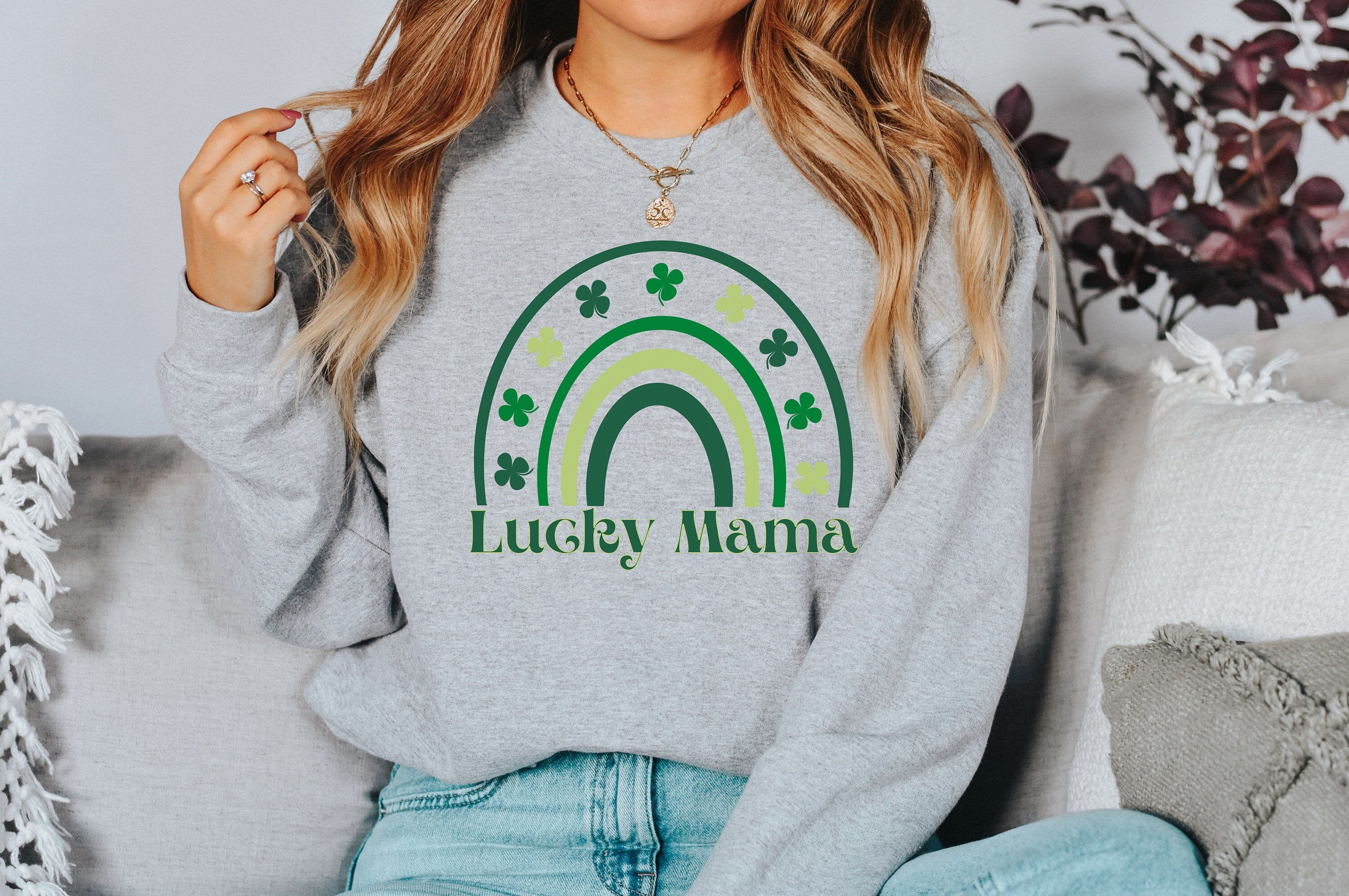 Lucky Retro Sweatshirt, Lucky Mama Sweater, St Patricks Day Sweatshirt, Lucky Pullover, Womens Lucky Sweatshirt, Lucky Crewneck, Shamrock