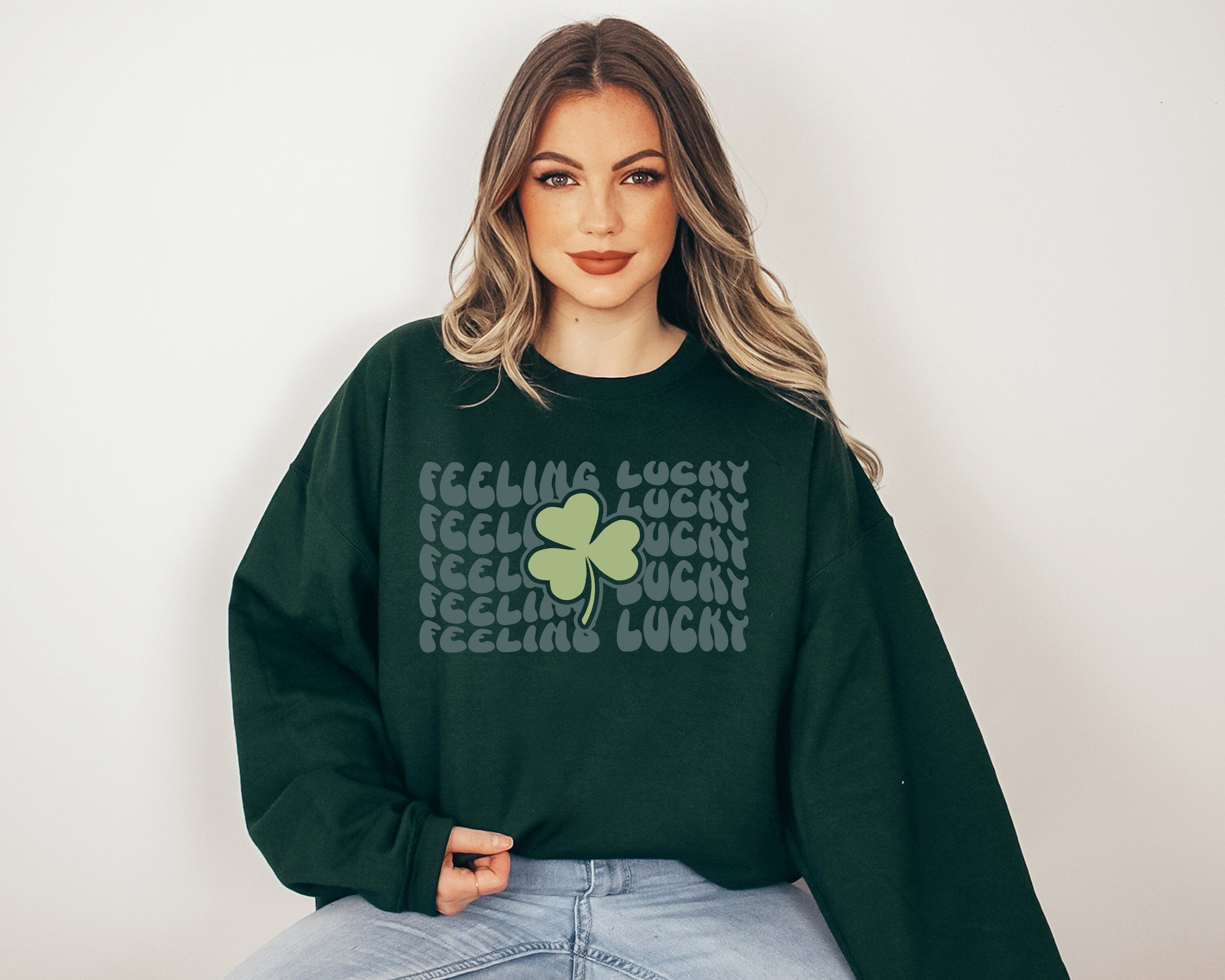 Feeling Lucky Sweatshirt, Lucky Clover Sweater, St Patricks Day Sweatshirt, Lucky Pullover, Womens Sweatshirt, Crewneck, Shamrock Shirt