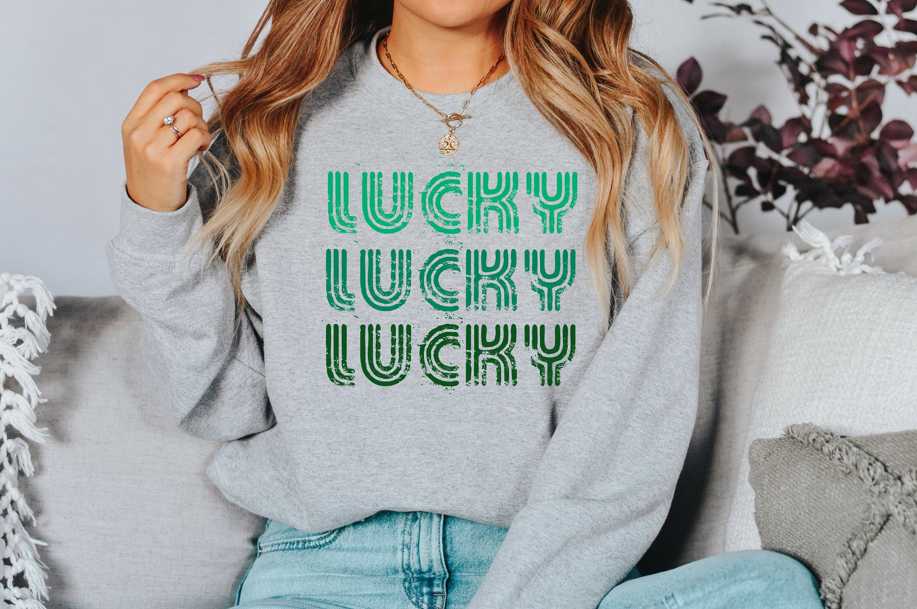 Lucky Retro Sweatshirt, Lucky Clover Sweater, St Patricks Day Sweatshirt, Lucky Pullover, Womens Lucky Sweatshirt, Lucky Crewneck, Shamrock