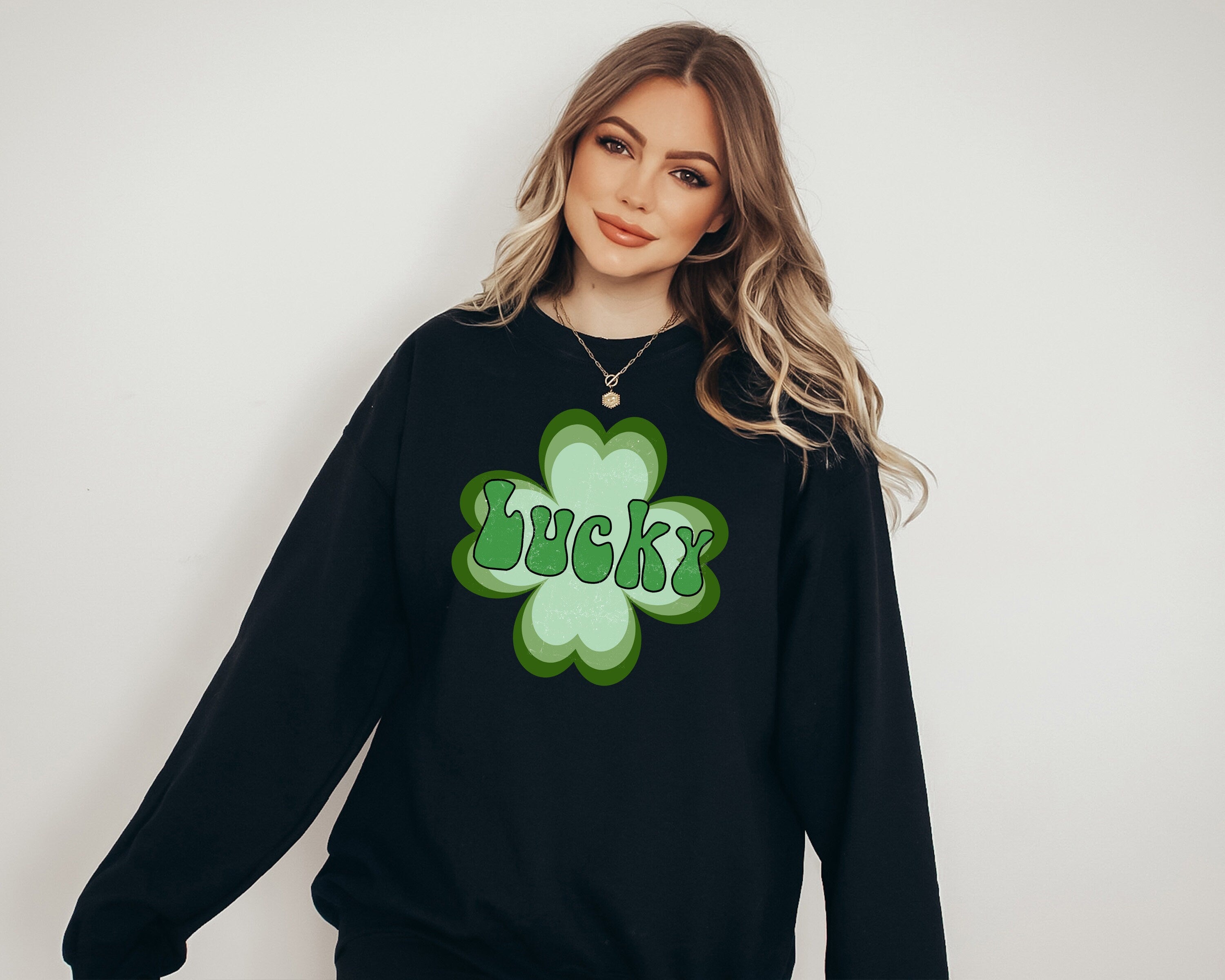 Lucky Retro Sweatshirt, Lucky Clover Sweater, St Patricks Day Sweatshirt, Lucky Pullover, Womens Lucky Sweatshirt, Lucky Crewneck, Shamrock