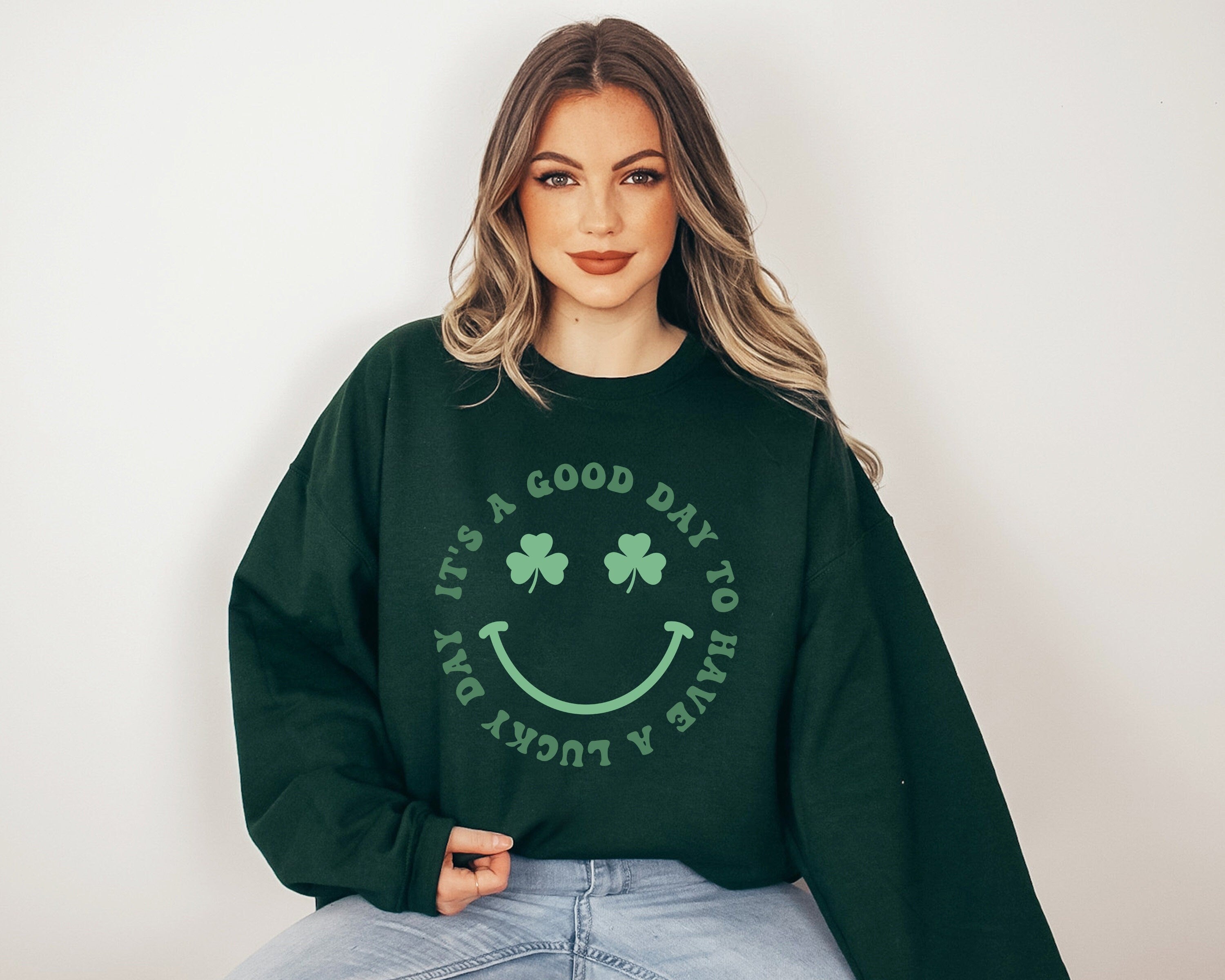 Lucky Retro Sweatshirt, Lucky Vibes Sweater, St Patricks Day Sweatshirt, Lucky Pullover, Womens Lucky Sweatshirt, Lucky Crewneck, Shamrock