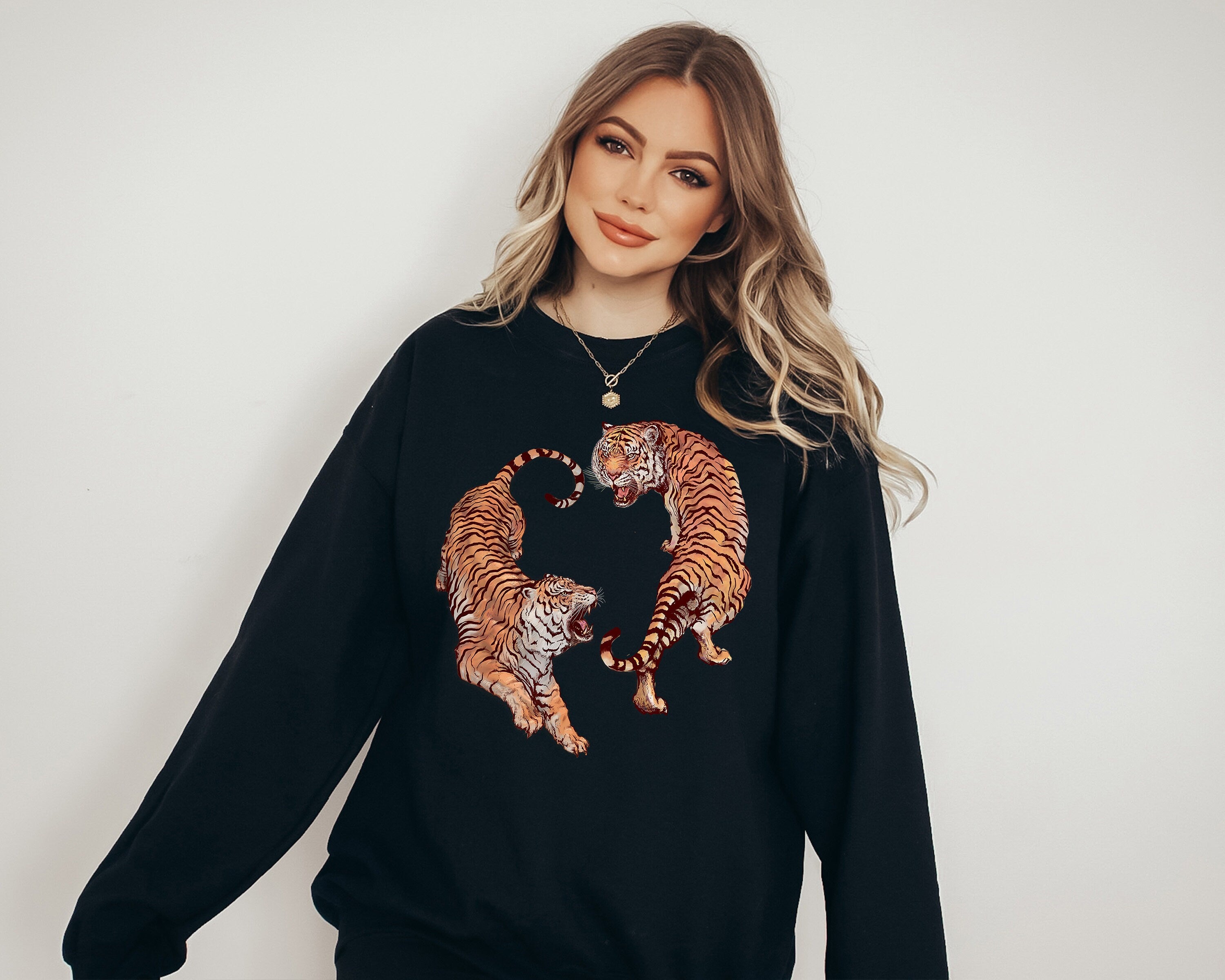 Retro Tiger Crew Neck, Fierce Tiger Shirt, Vintage Free Spirit Sweater, Oversized Shirt, Retro Graphic Shirt, Distressed Crew,