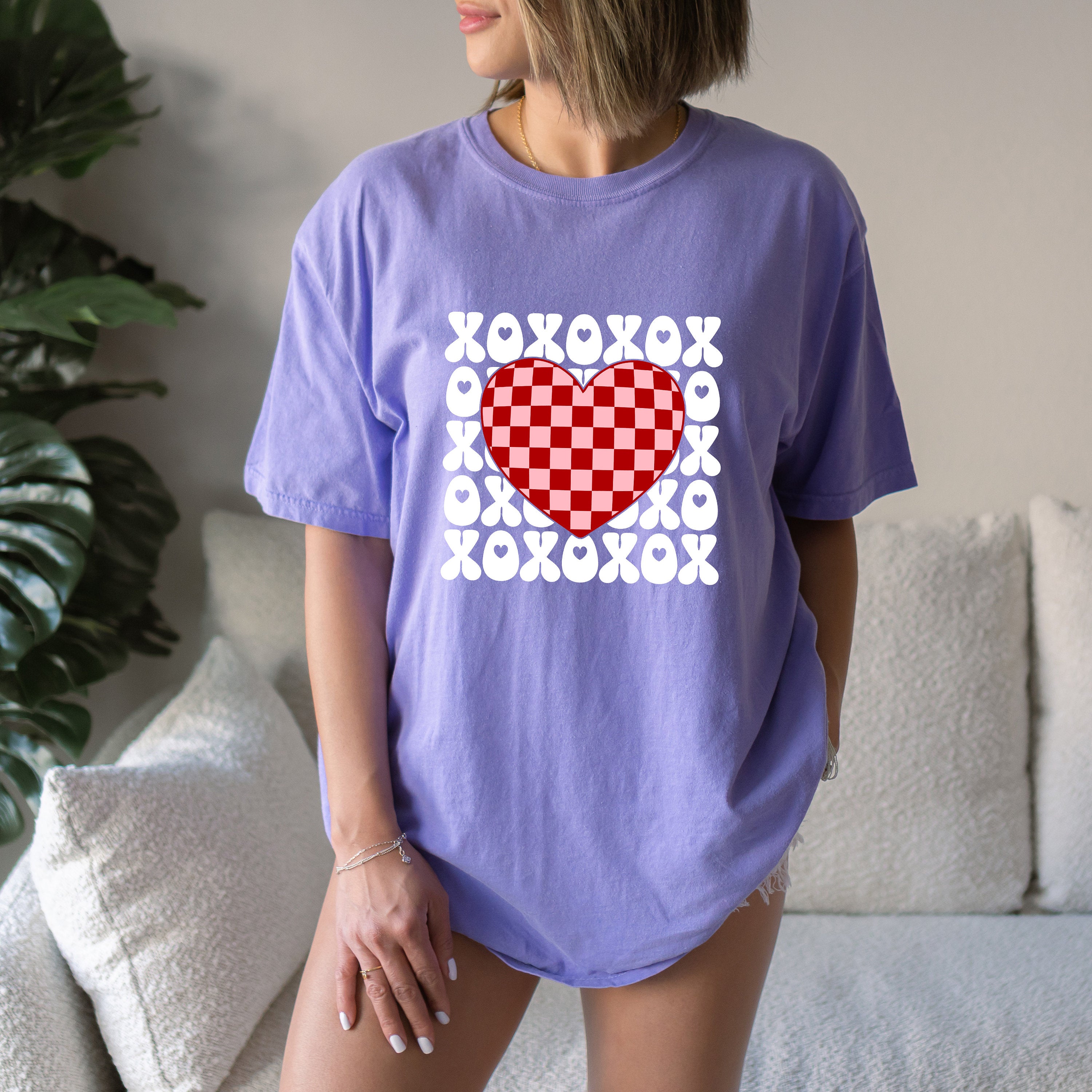 Retro Valentines Day Comfort Colors Shirt, XOXO, Vintage Galentines Day T Shirt, Self Love Shirt, Kisses and Hugs Graphic T