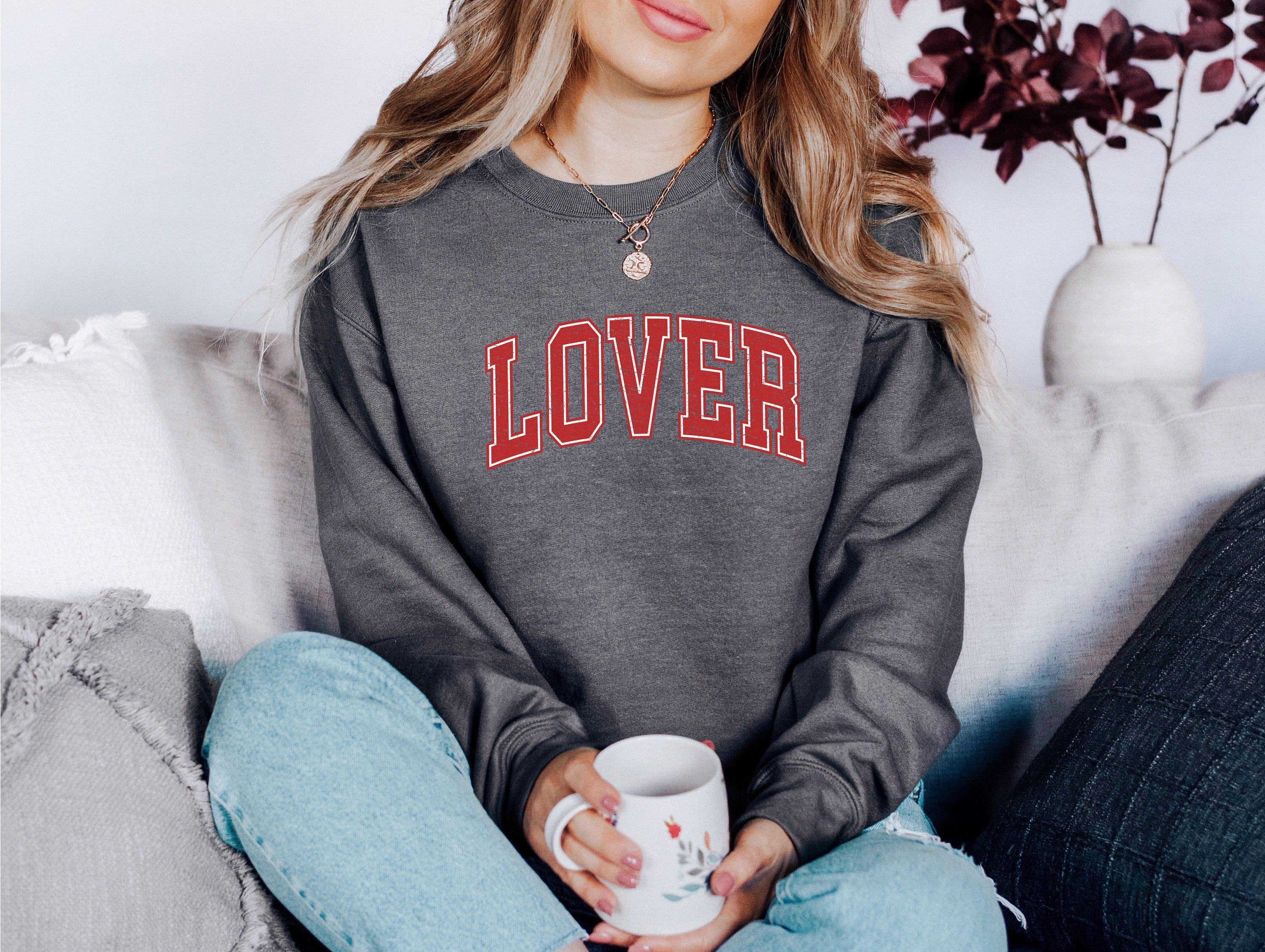 Retro Valentines Sweatshirt, Lover Sweater, Valentines Day, Love Pullover, Womens Valentines Crewneck, Galentines Day T, Varsity Sweatshirt