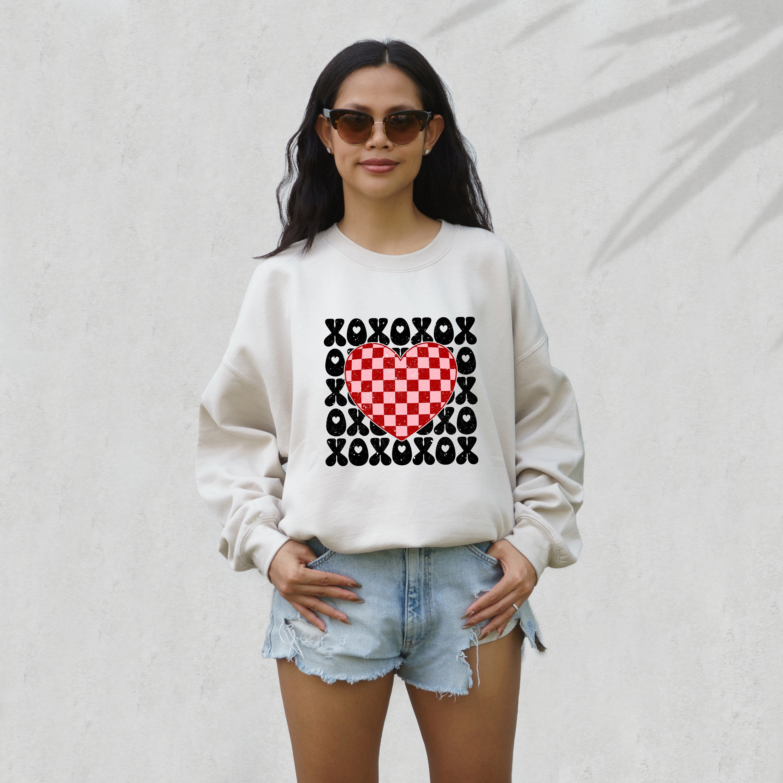 Retro Valentines Sweatshirt, XOXO Heart Sweater, Valentines Day Pullover, Womens Valentines Crewneck, Galentines Day T, Kisses and Hugs Crew