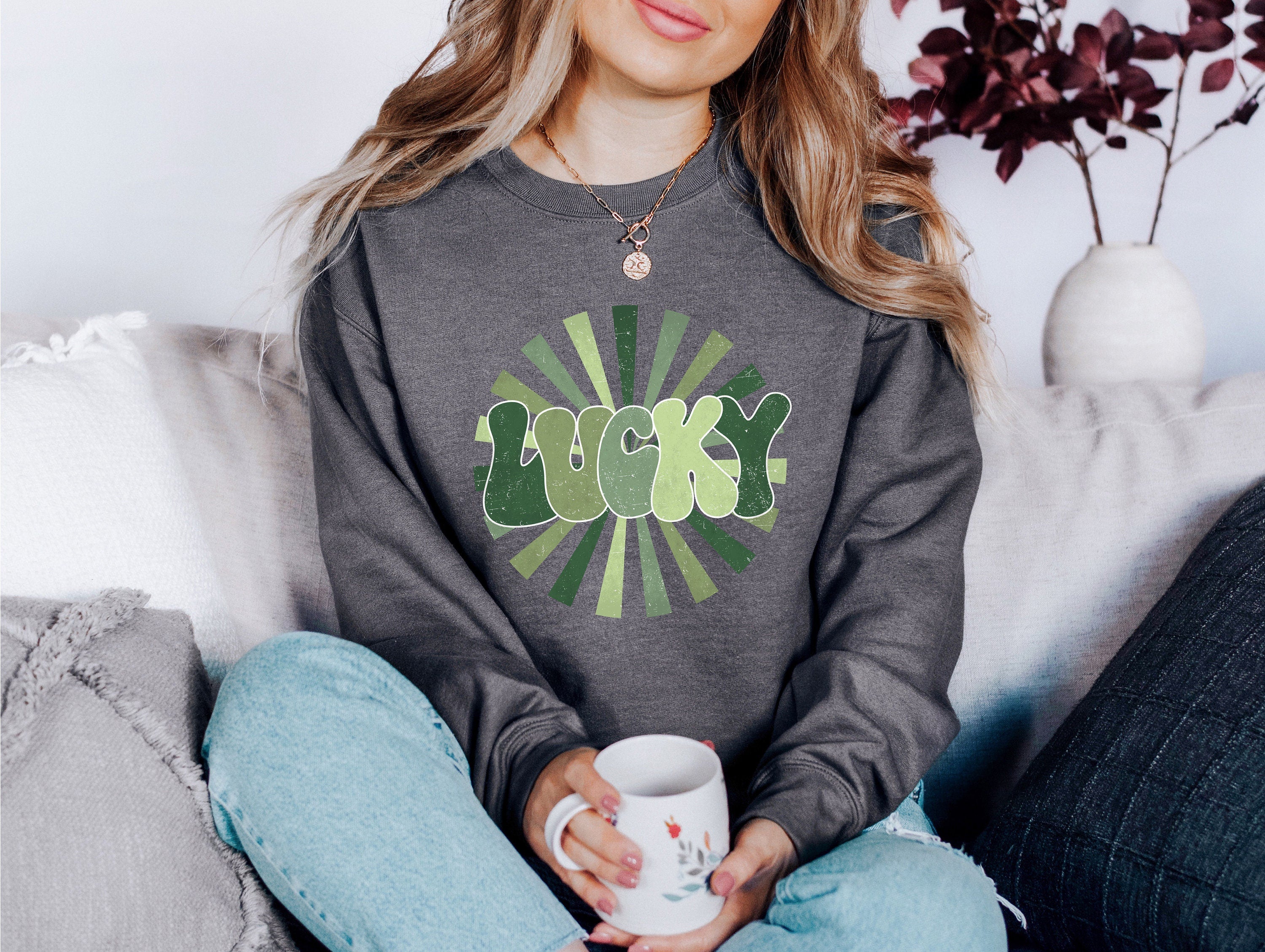 Lucky Sweatshirt, Retro Clover Sweater, St Patricks Day Sweatshirt, Lucky Pullover, St. Pattys Day Sweatshirt, Cute St. Paddy's Crewneck