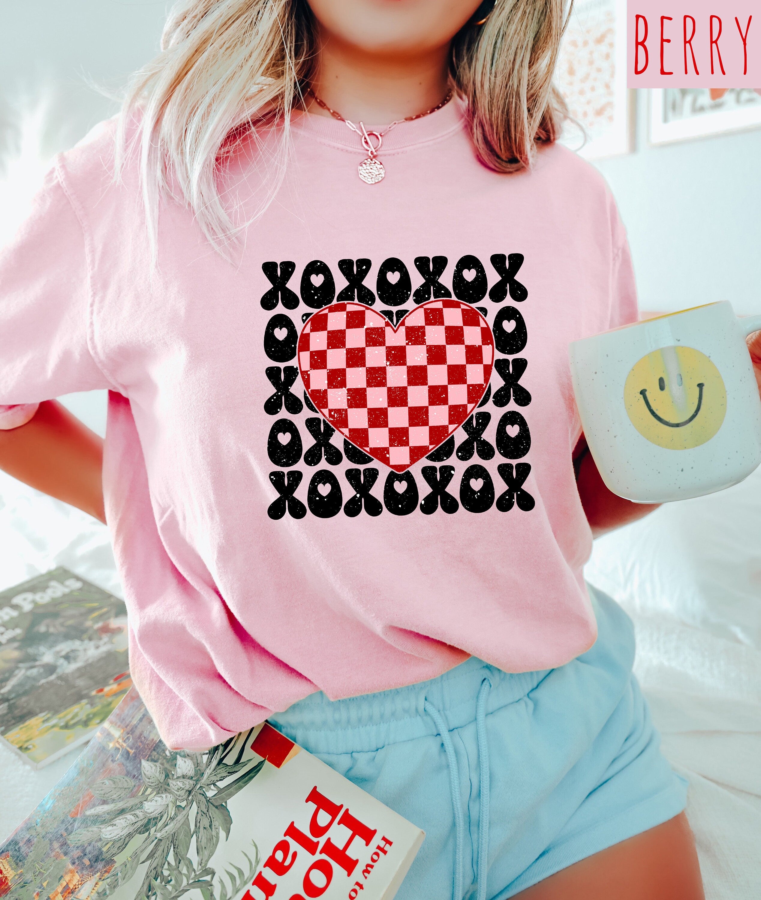 Retro Valentines Day Comfort Colors Shirt, XOXO, Vintage Galentines Day T Shirt, Love Shirt, Kisses and Hugs Shirt, Holiday Graphic T