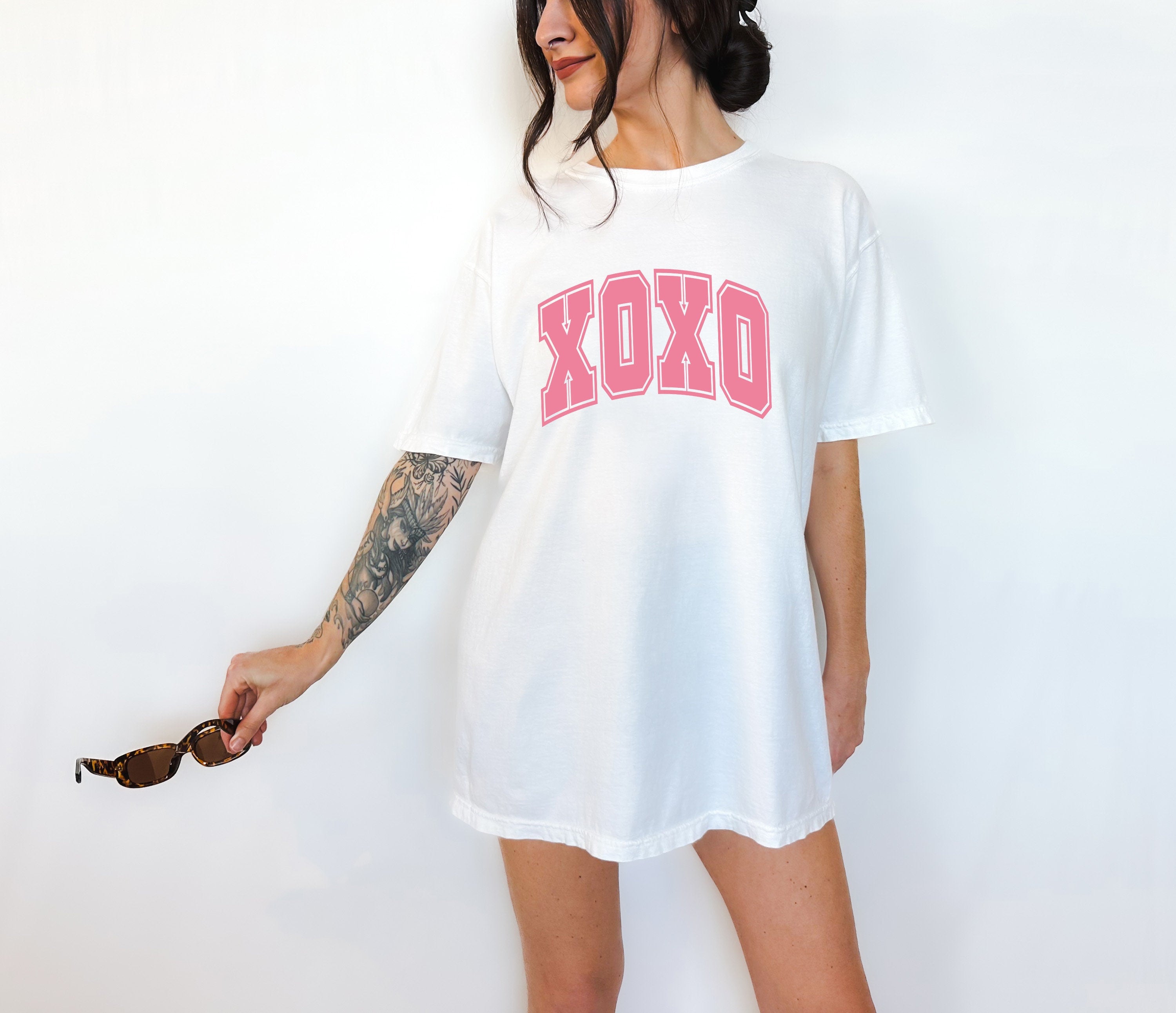 Retro Valentines Day Comfort Colors Shirt, Retro XOXO Varsity Shirt, Vintage Galentines Day T Shirt, VDay Shirt, Graphic T Shirt