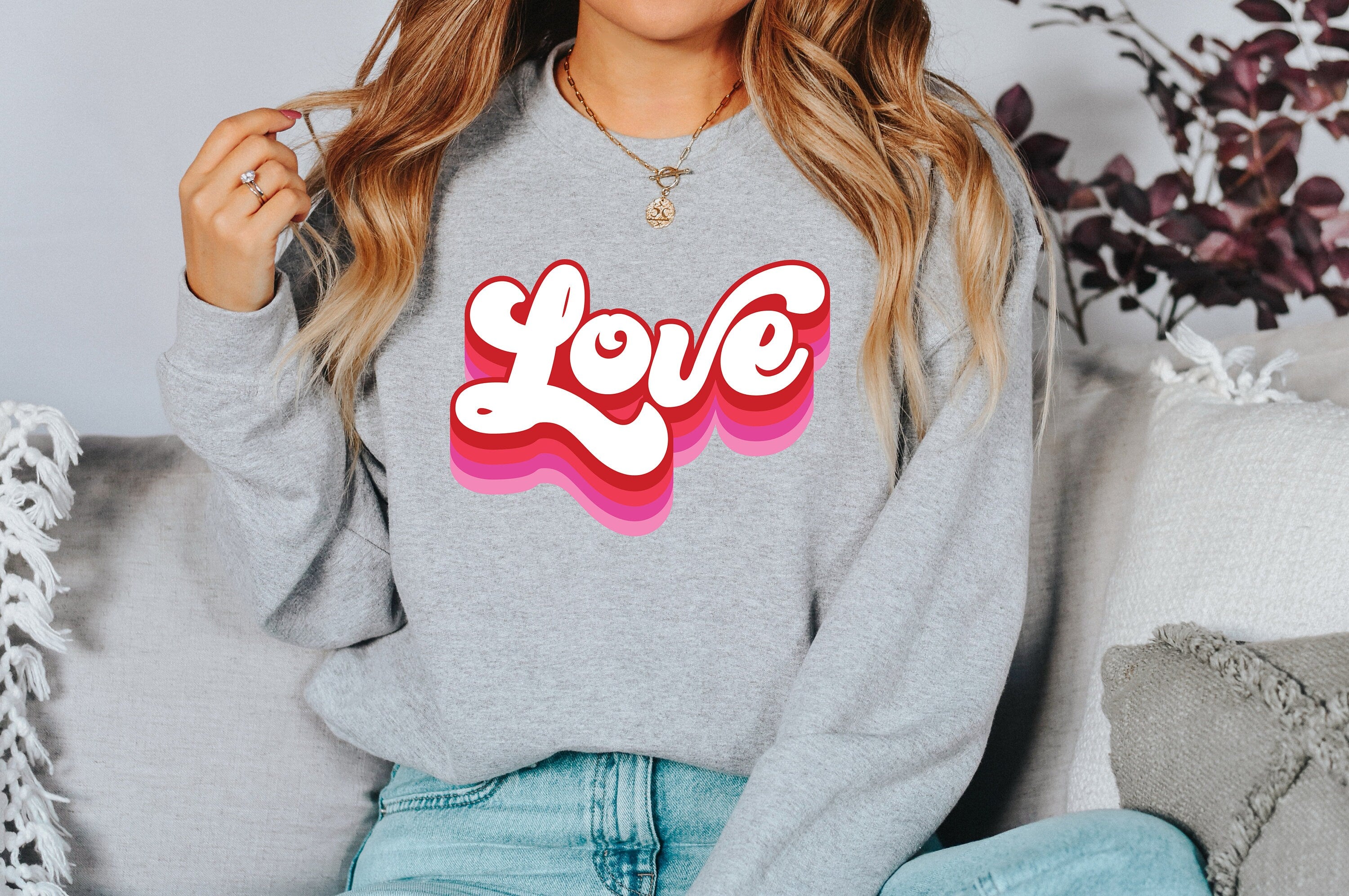 Retro Valentines Sweatshirt, Retro Love Sweater, Valentines Day Shirt, Love Pullover, Womens Love Sweatshirt, Red Crewneck, Varsity Crewneck